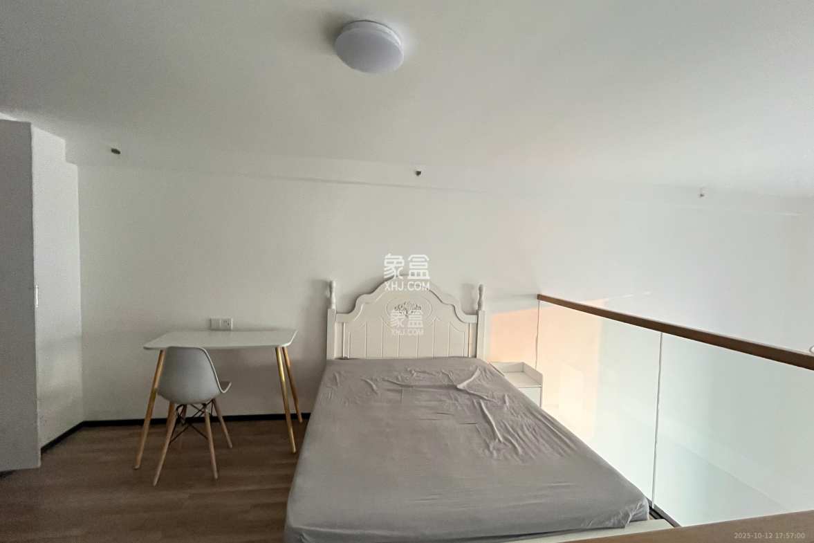 藏珑湖上公馆 1室1厅1卫 2700.0元/月 藏珑湖上公馆 1室1厅1卫 2700.0元/月室内图