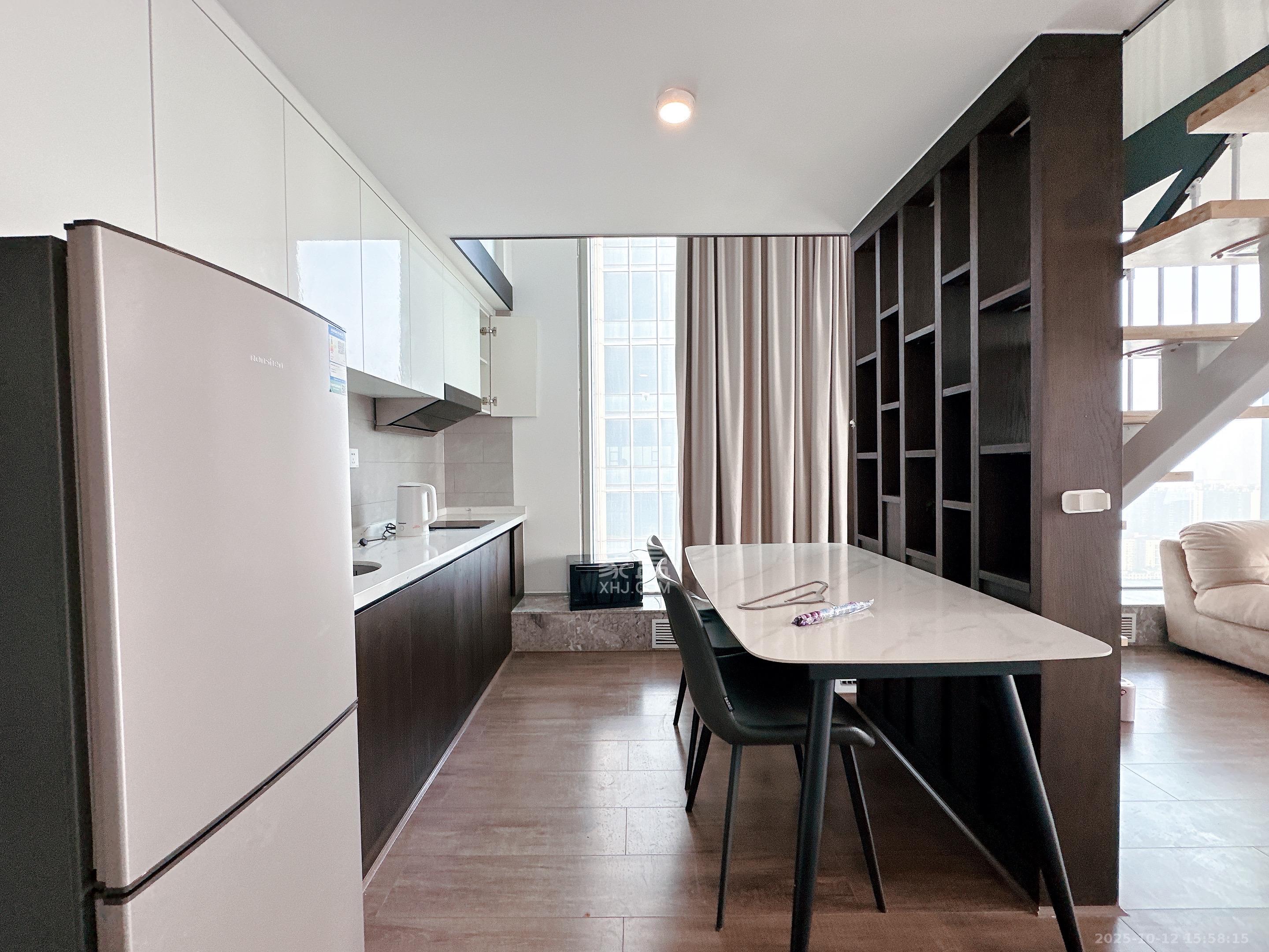 敬天广场  2室1厅2卫    4500.0元/月室内图