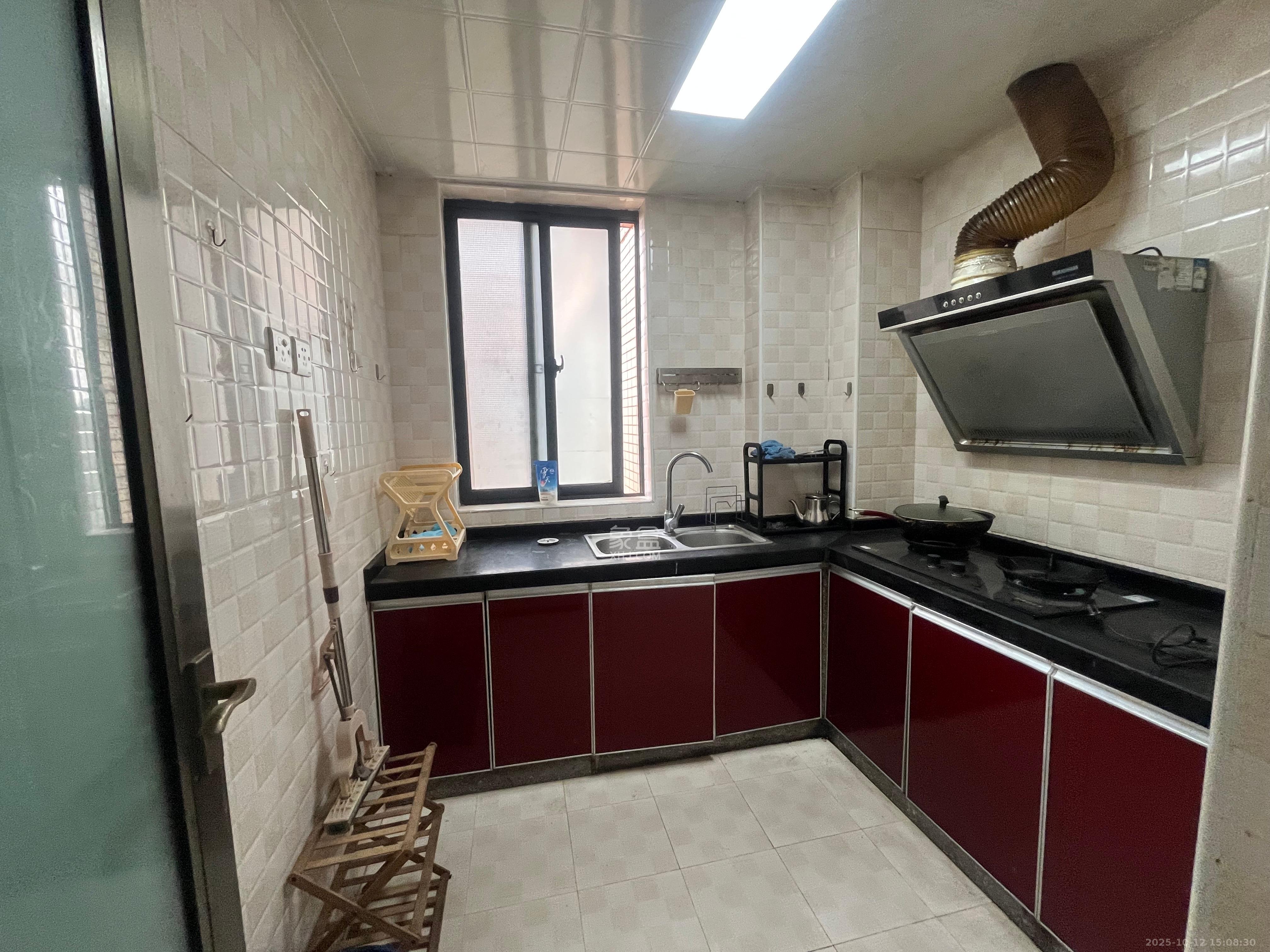 保利花园  2室2厅1卫    1800.0元/月 保利花园  2室2厅1卫    1800.0元/月室内图