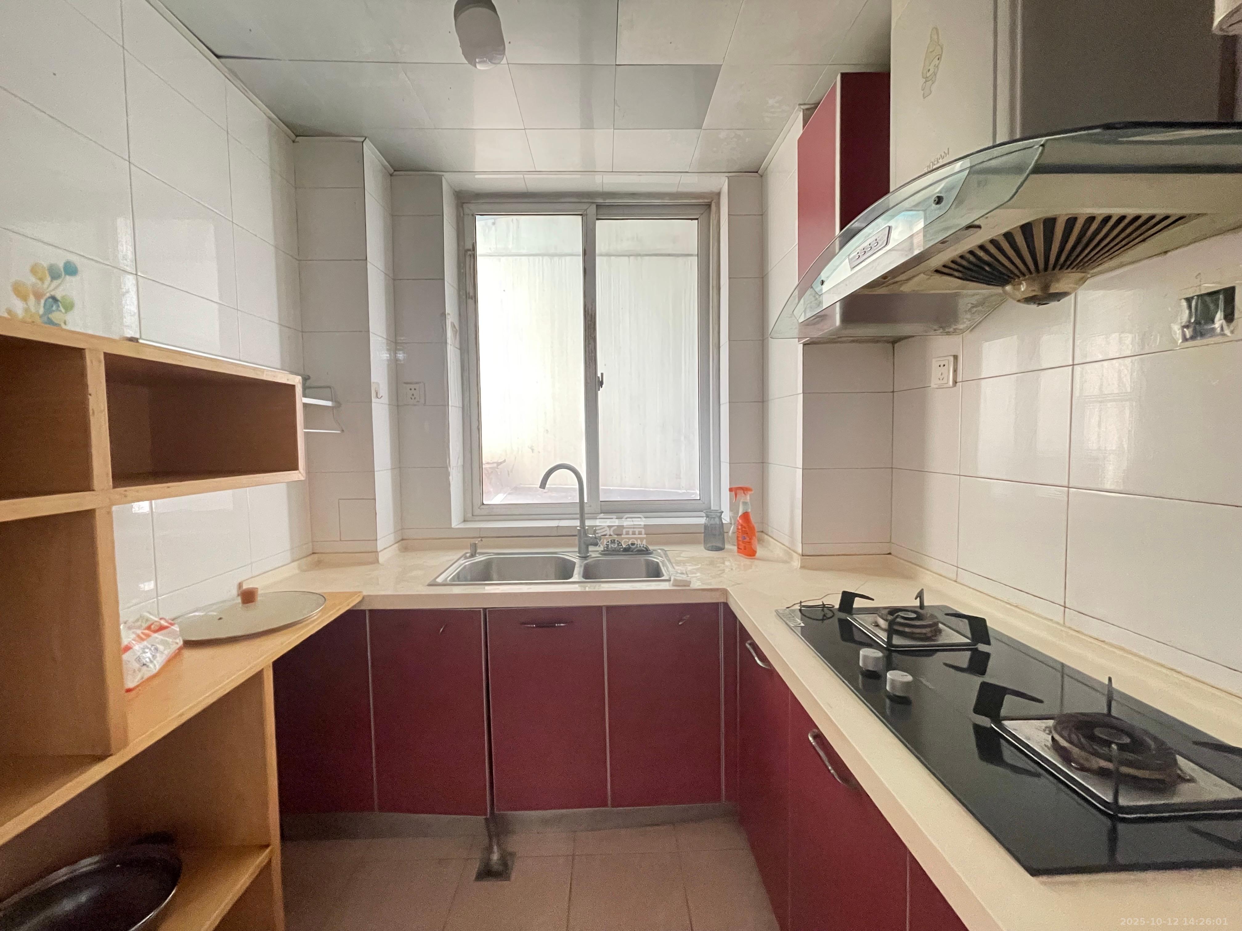 玛依拉山庄  2室2厅1卫    2300.0元/月室内图