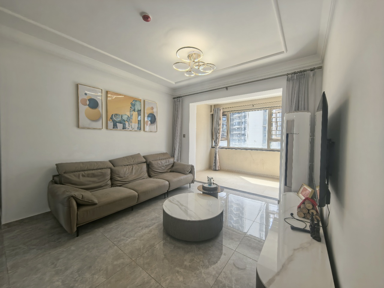 星华海岸城三期  3室2厅2卫    155.0万室内图