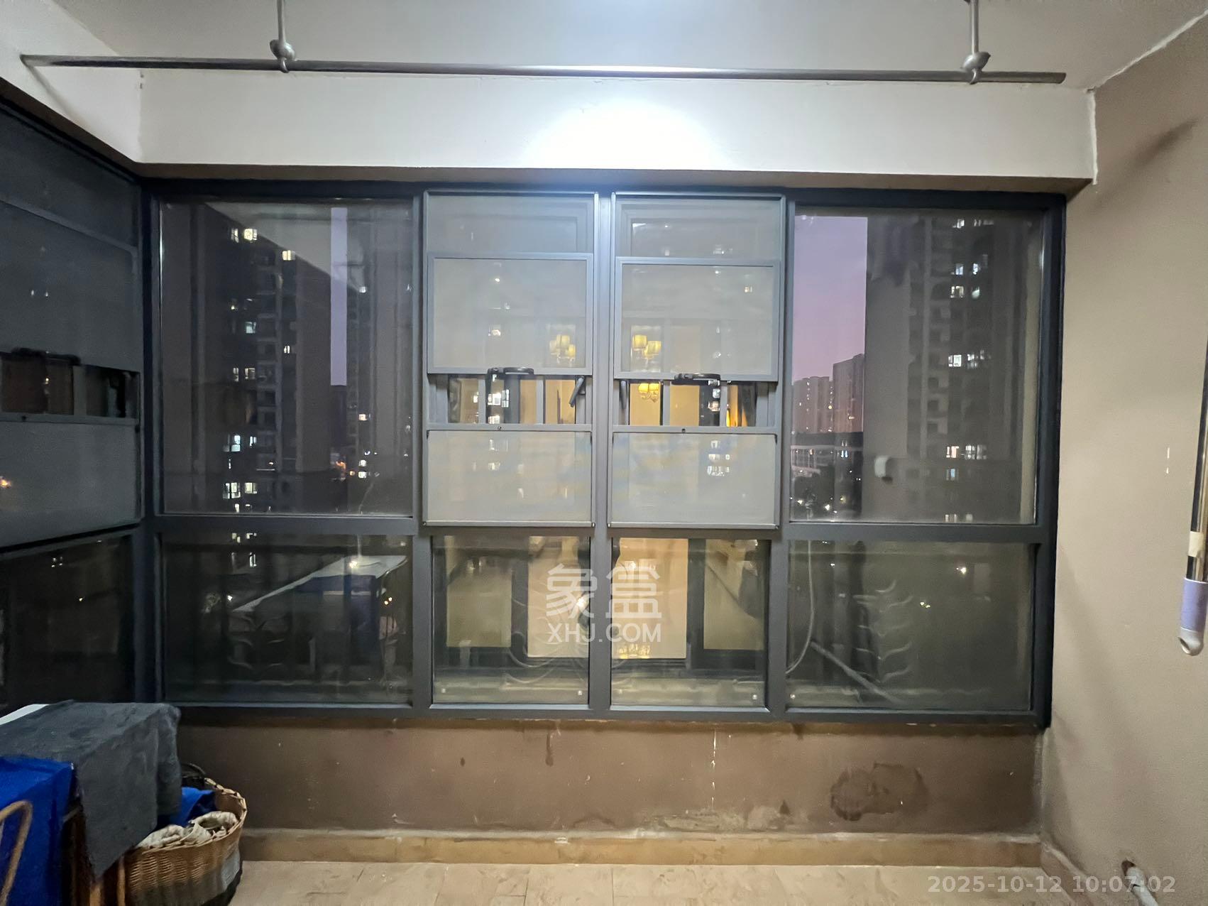 恒大江湾  2室2厅1卫    2400.0元/月 恒大江湾  2室2厅1卫    2400.0元/月