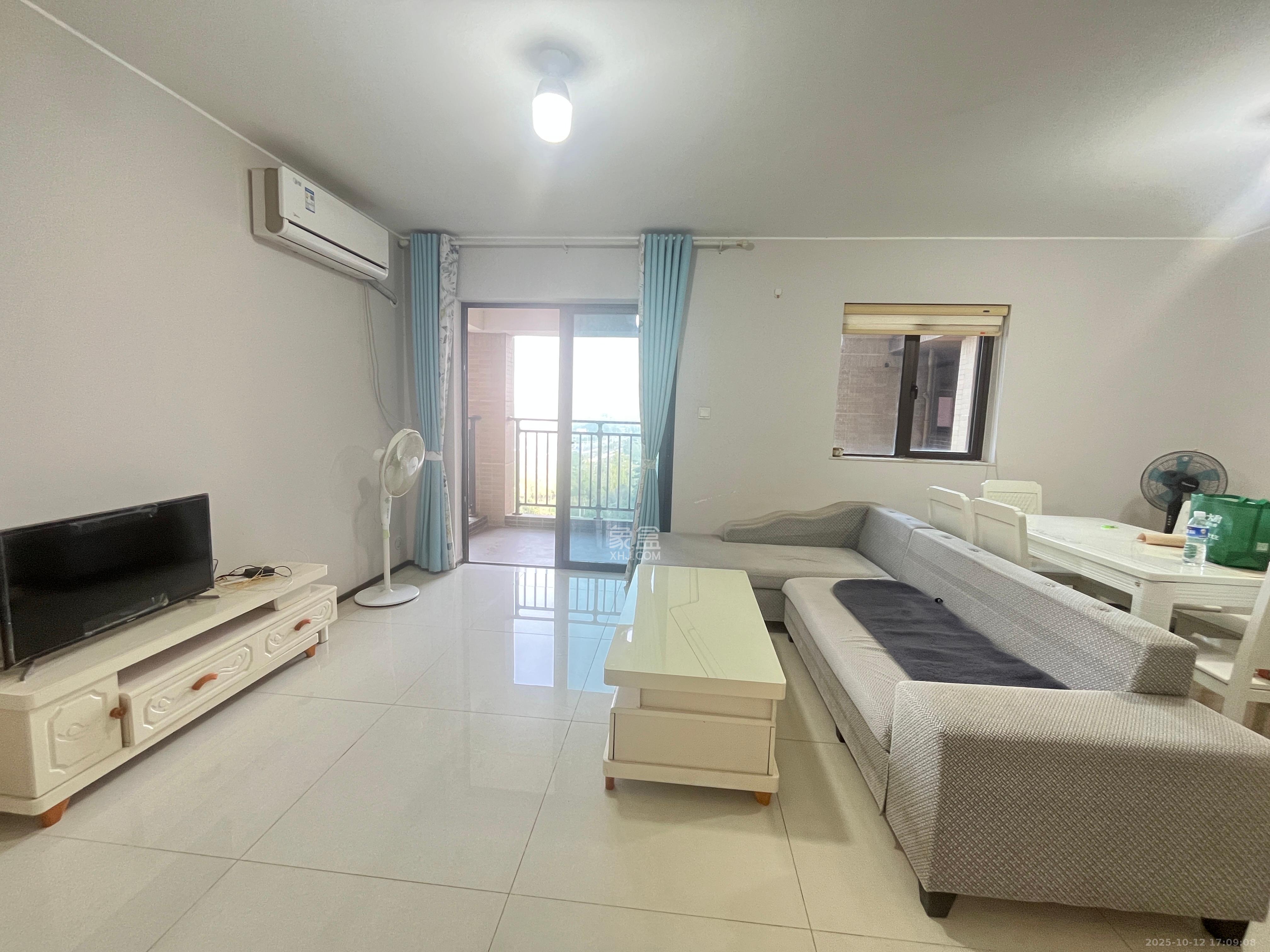 时代倾城二期  3室2厅2卫    2000.0元/月