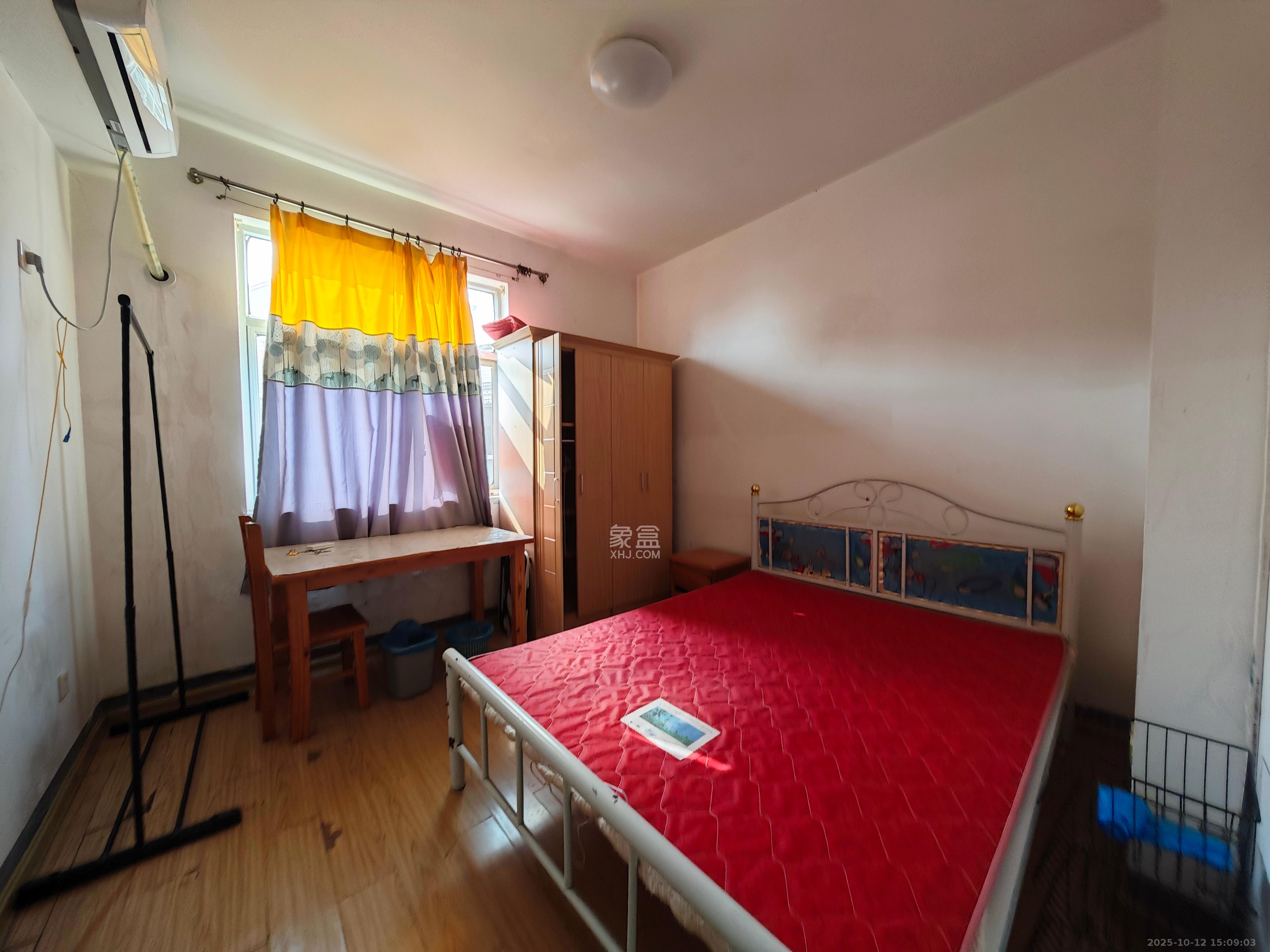 华银园  2室2厅1卫    1500.0元/月 华银园  2室2厅1卫    1500.0元/月室内图