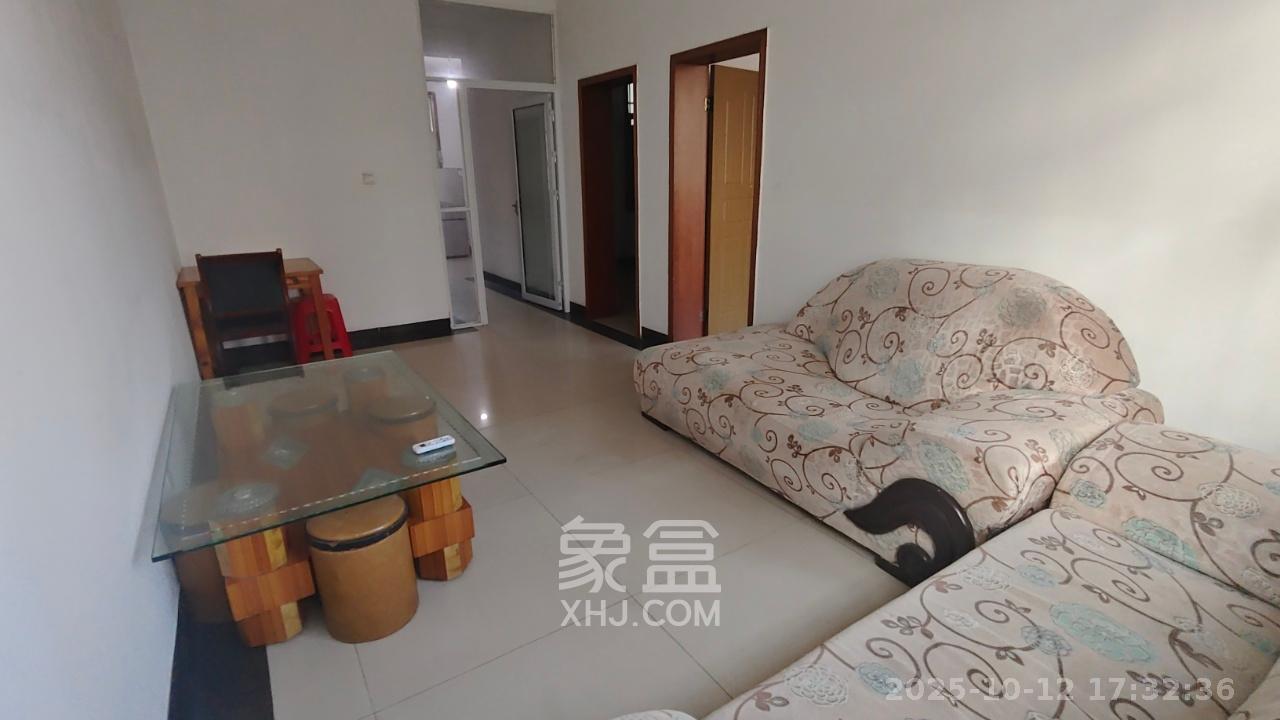 柏家塘小区  4室2厅1卫    2200.0元/月