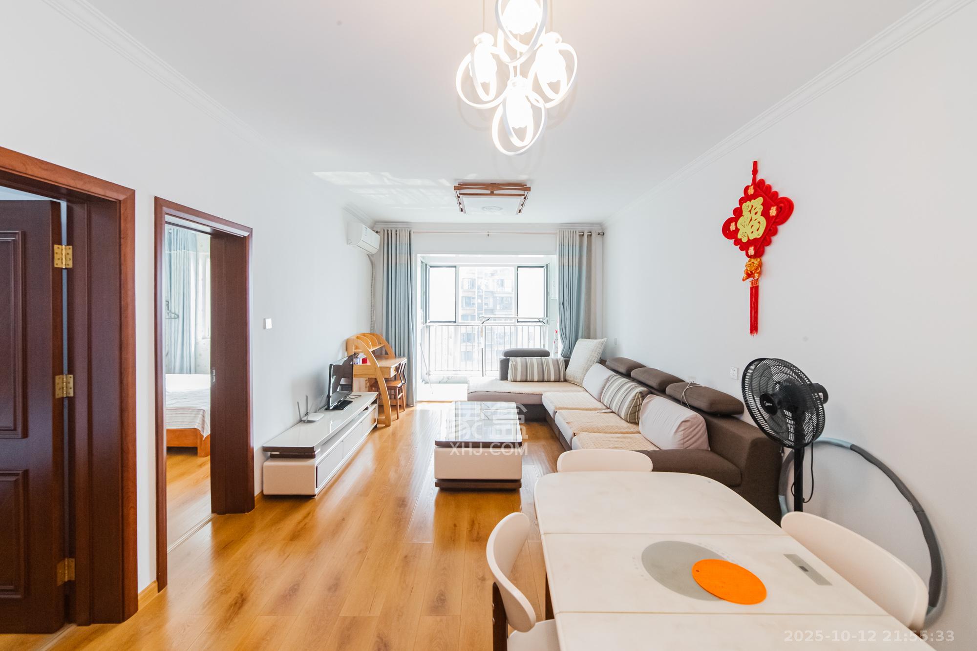 北辰三角洲E6区  3室1厅1卫    146.0万 北辰三角洲E6区  3室1厅1卫    146.0万客厅