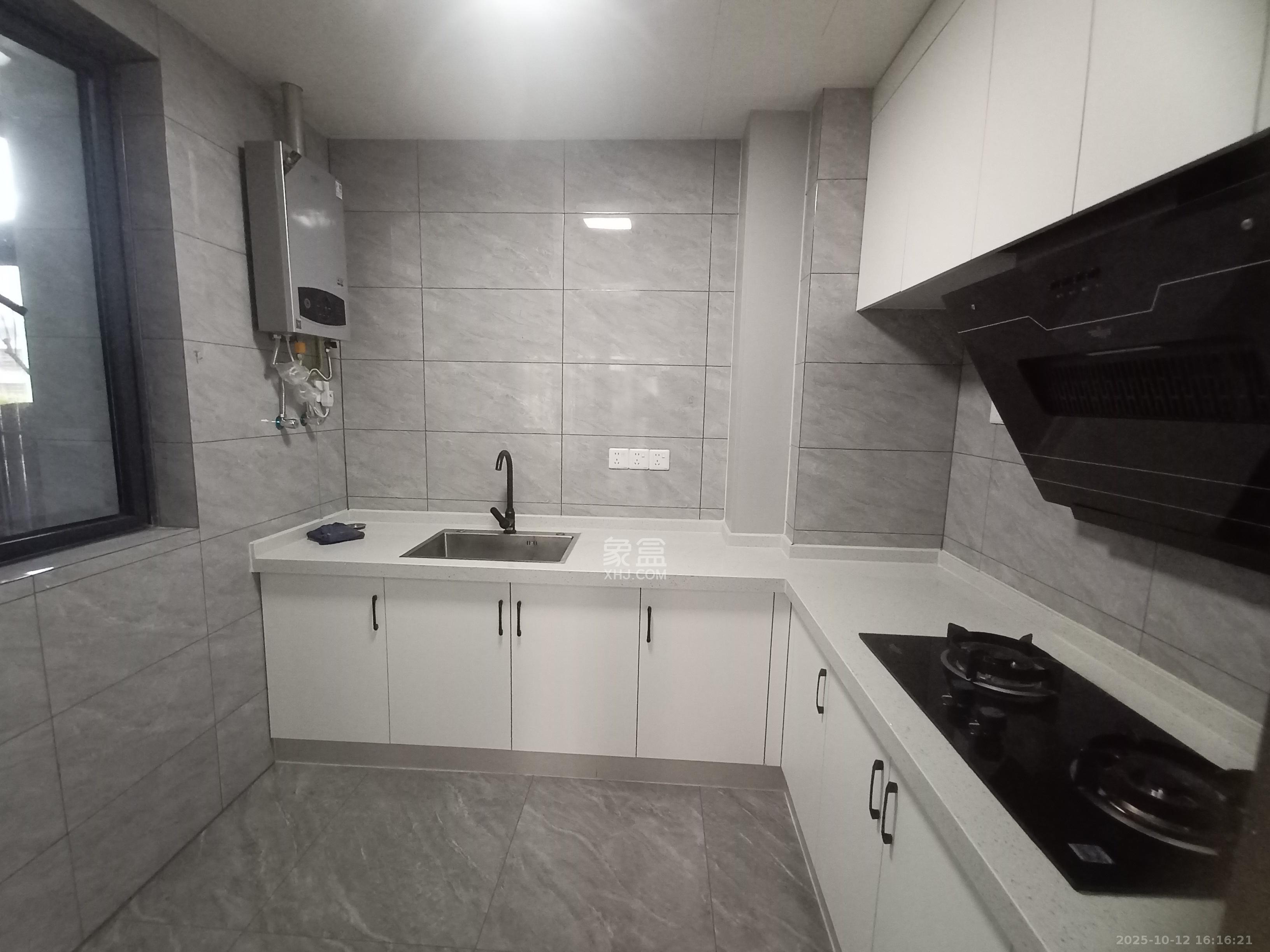 惟智园安置小区  4室2厅2卫    2800.0元/月 惟智园安置小区  4室2厅2卫    2800.0元/月室内图