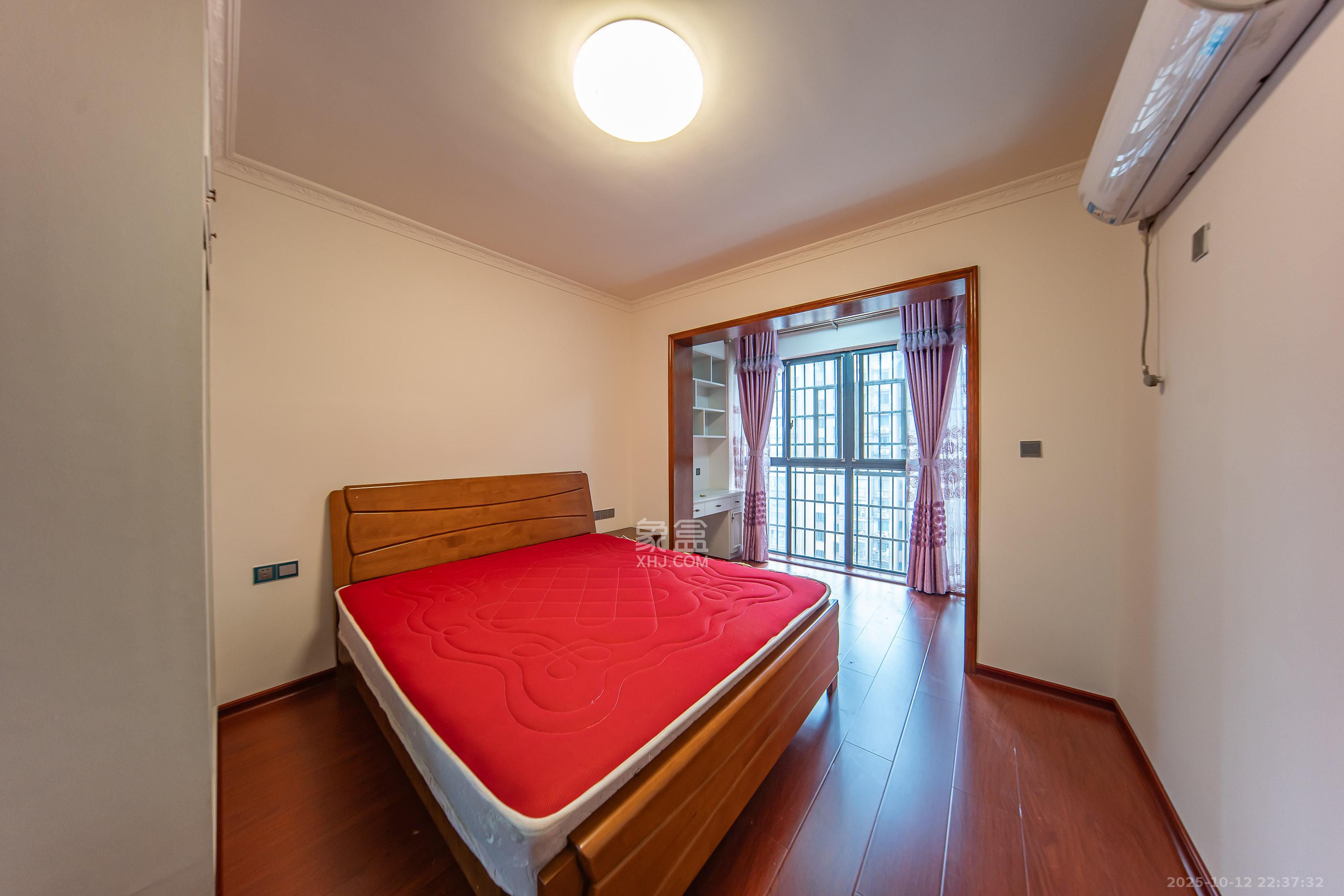 湘桥佳苑  3室2厅2卫    89.0万卧室