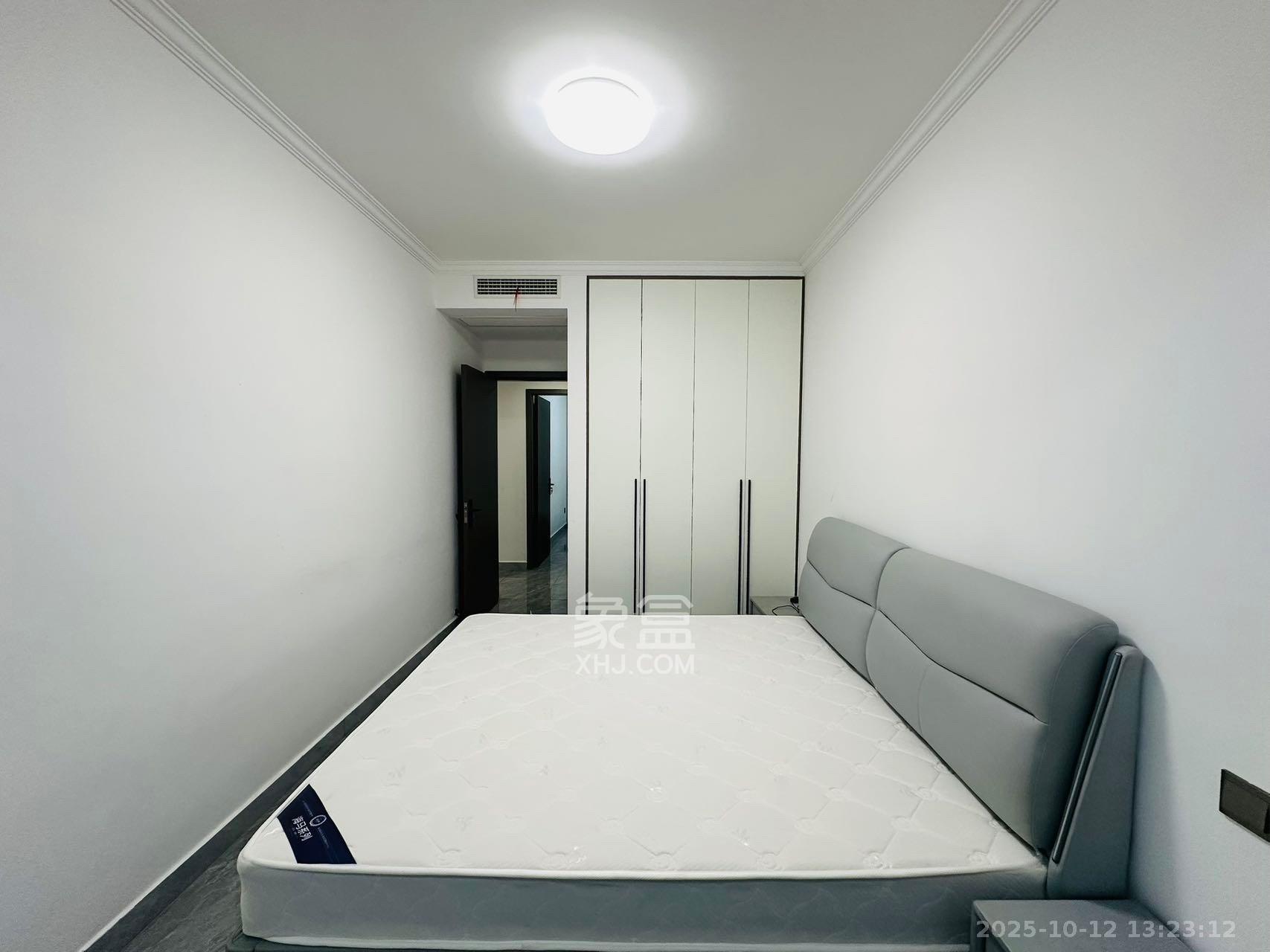 建发央著 3室2厅2卫 3500.0元/月 建发央著 3室2厅2卫 3500.0元/月室内图