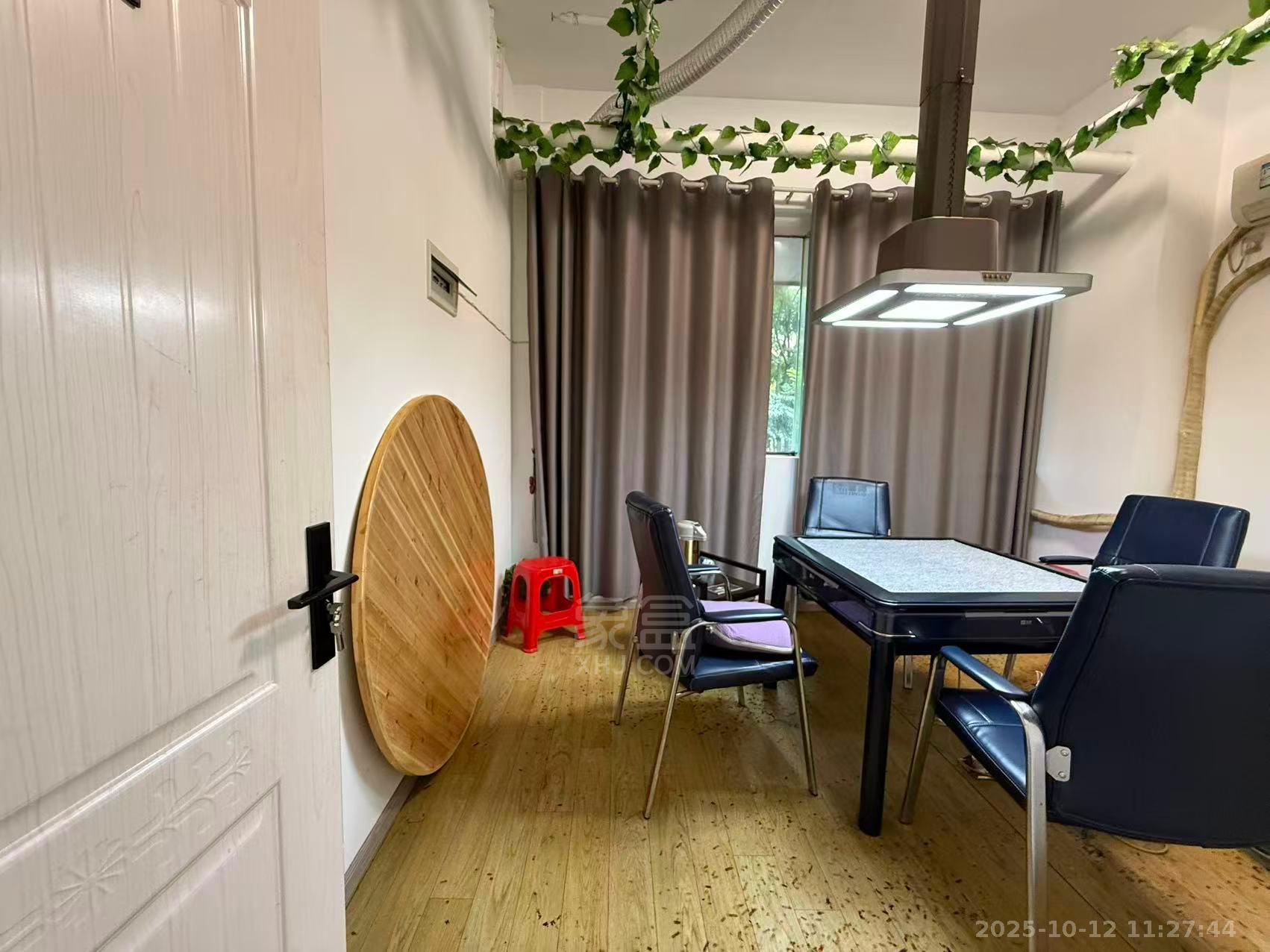 庐山春天二期曼城   120.68㎡      4500.0元/月室内图