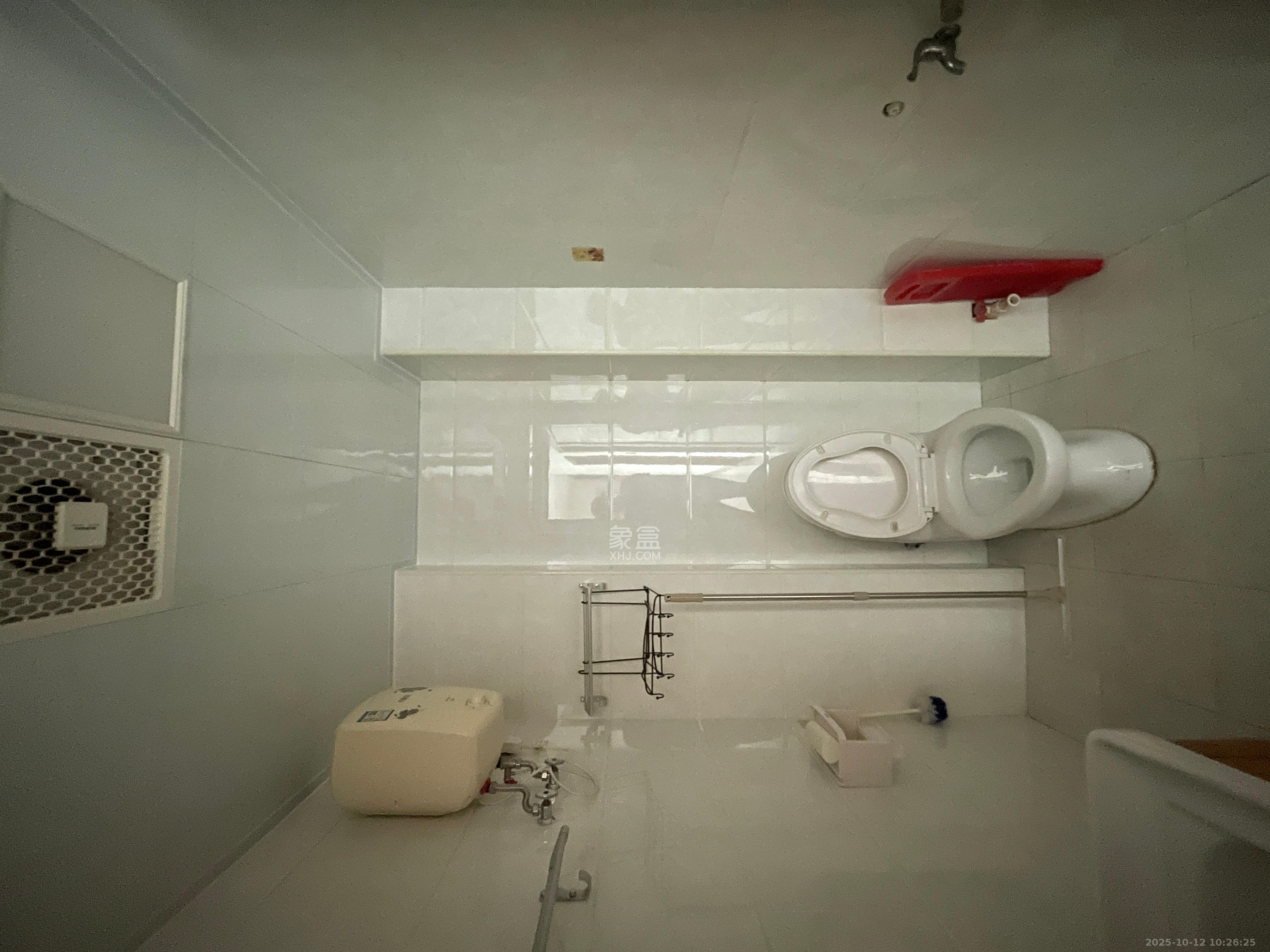 三湘小区  3室2厅2卫    1600.0元/月 三湘小区  3室2厅2卫    1600.0元/月室内图