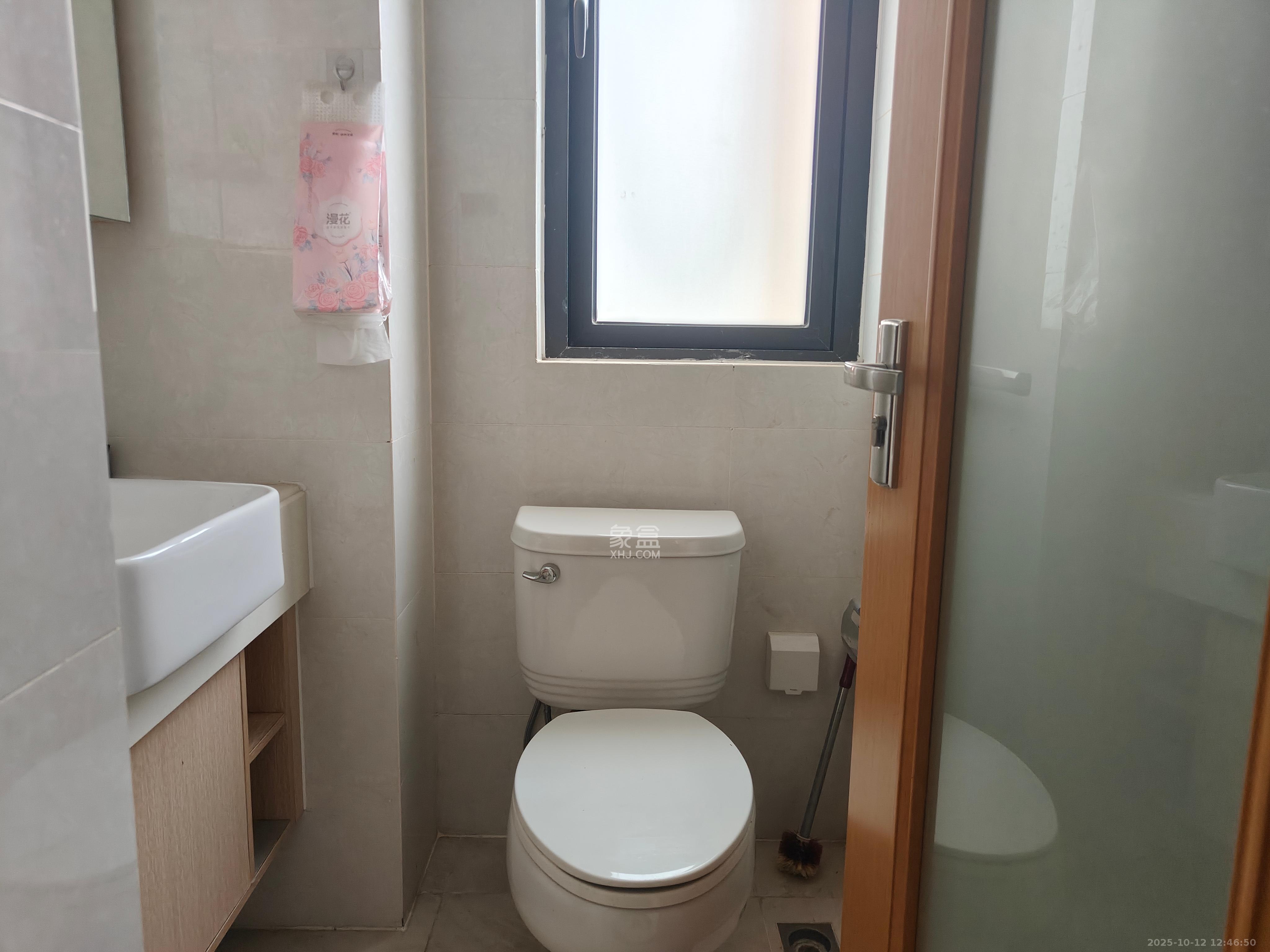 中海国际二期  1室1厅1卫    1100.0元/月室内图