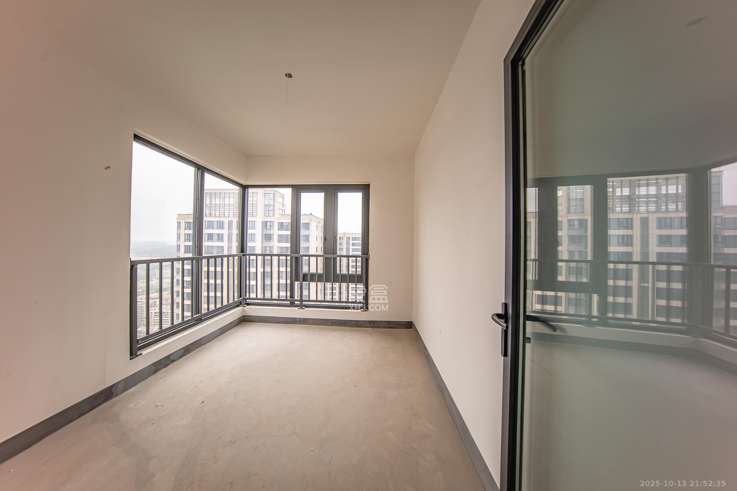 建投象山国际  1室0厅0卫    170.0万 建投象山国际  1室0厅0卫    170.0万卧室