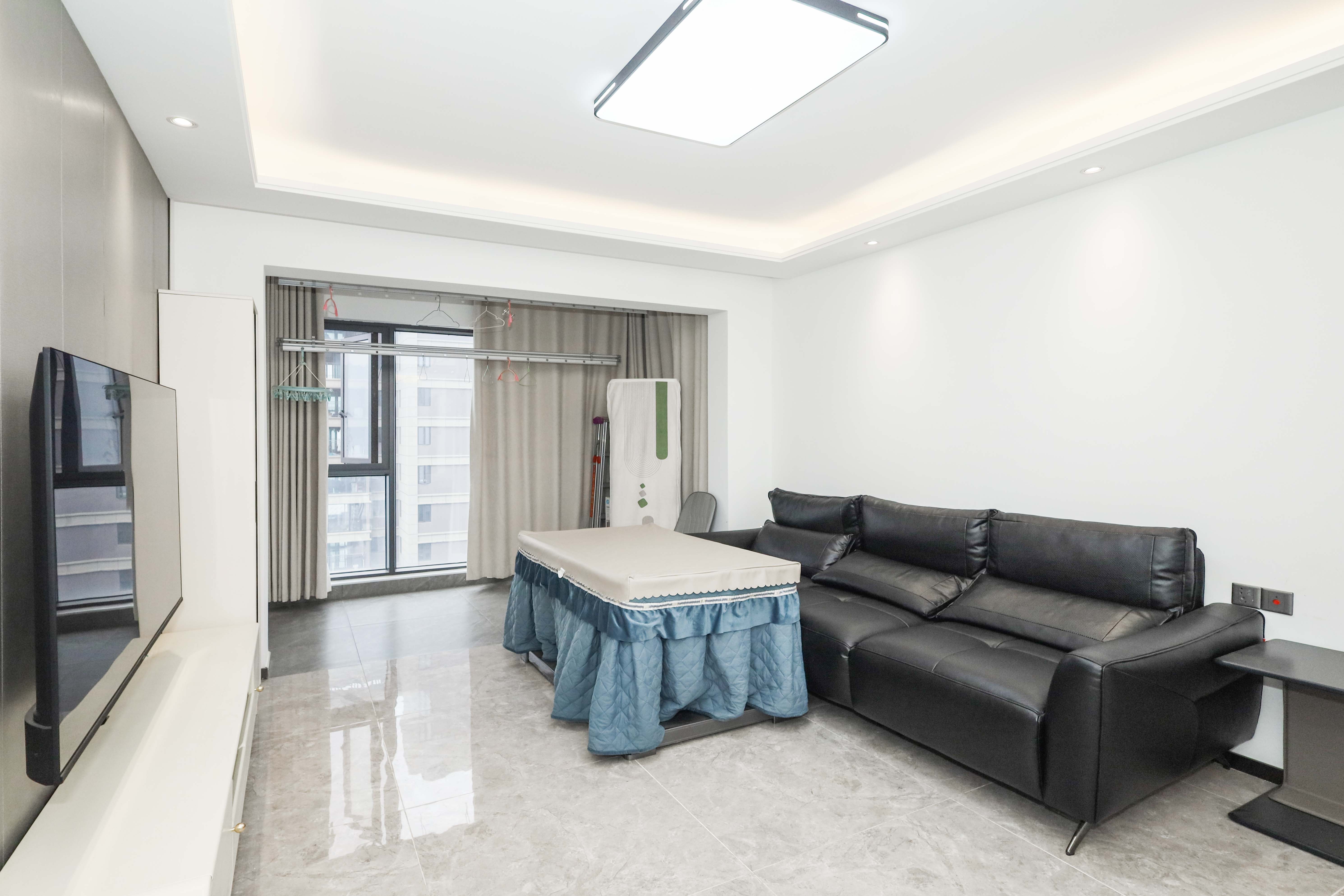 招商华发依云曦城 4室2厅2卫 3000.0元/月 招商华发依云曦城 4室2厅2卫 3000.0元/月户型图