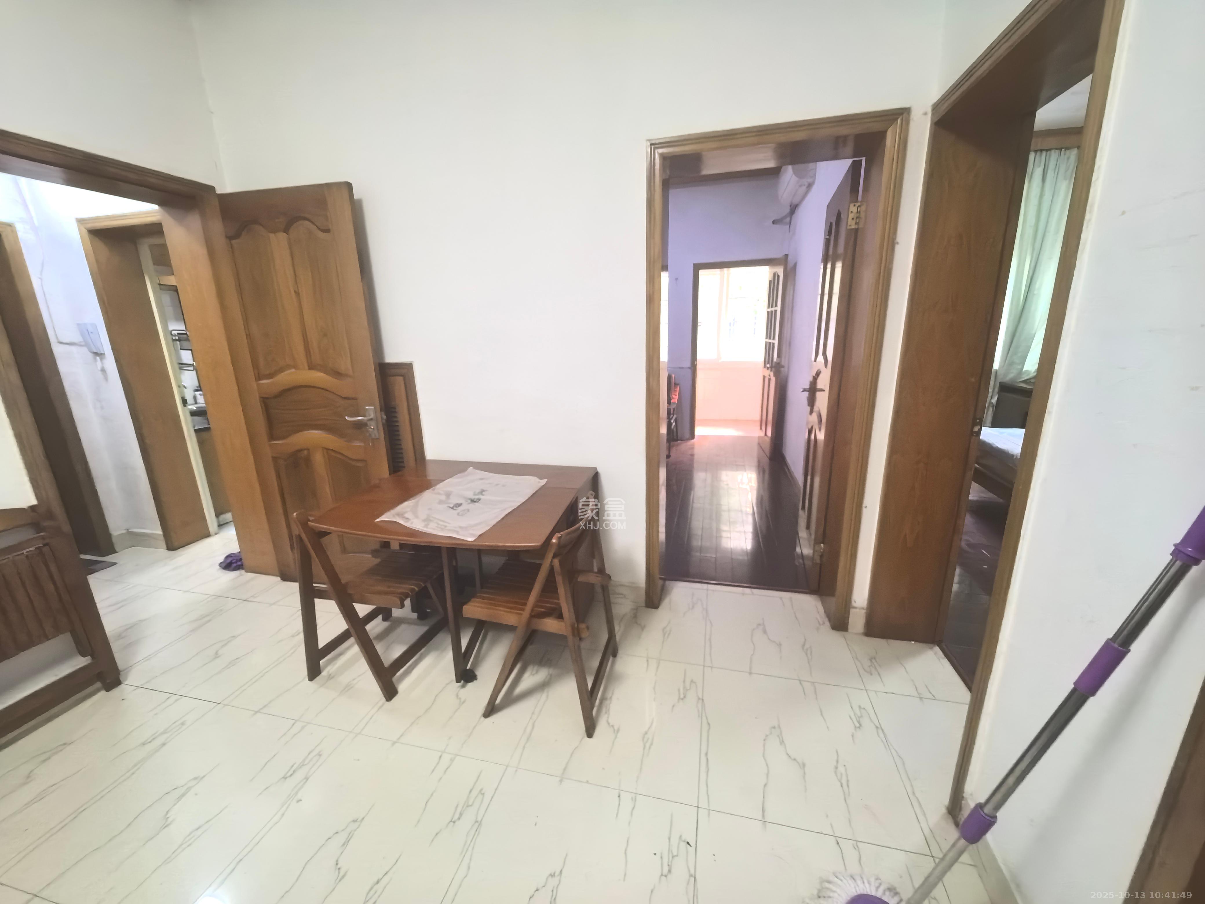 省水院宿舍 3室1厅1卫 2600.0元/月 省水院宿舍 3室1厅1卫 2600.0元/月室内图