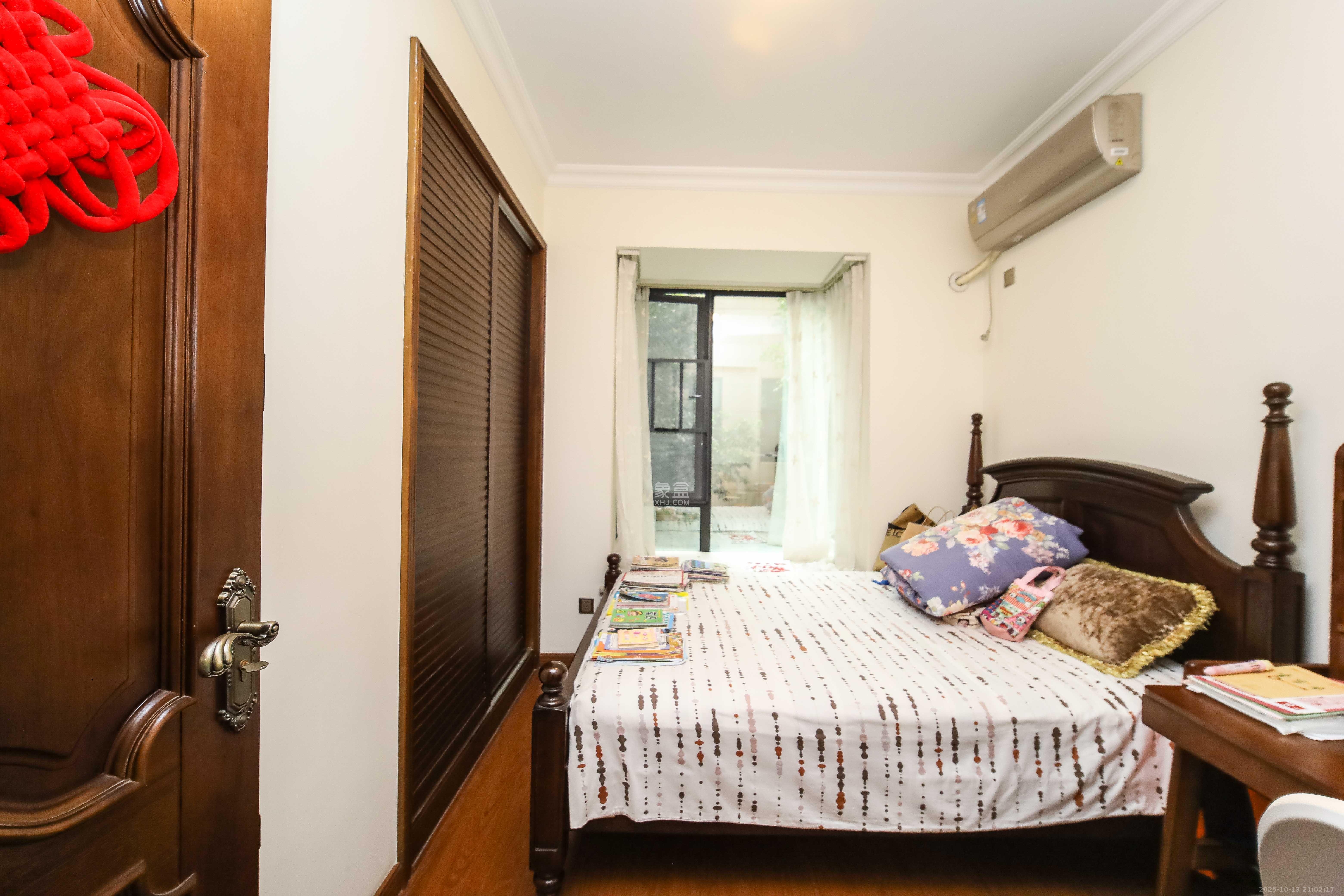 长房白沙湾 3室2厅2卫 135.0万 长房白沙湾 3室2厅2卫 135.0万卧室