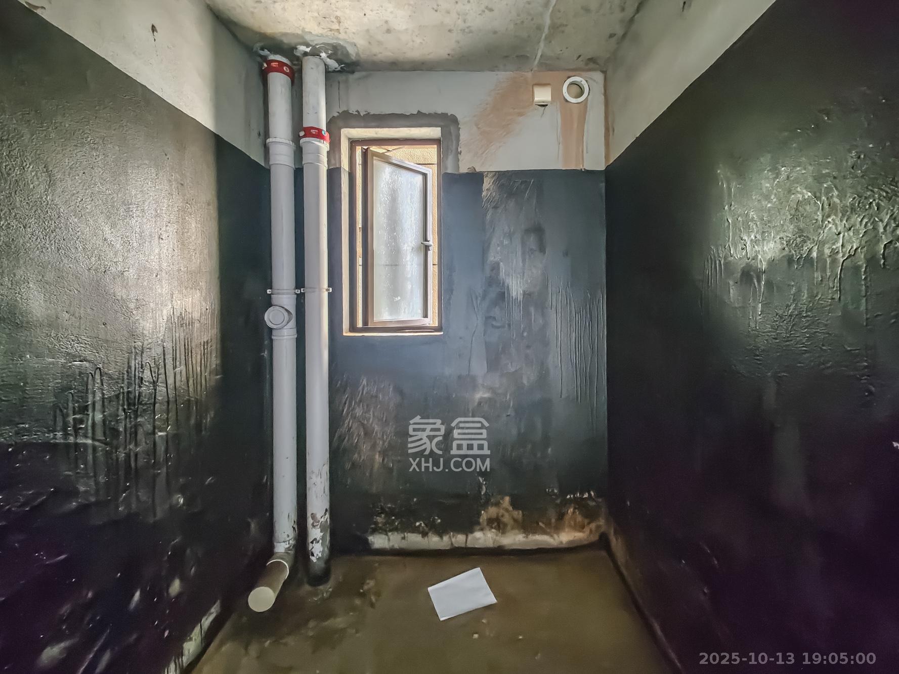 山语城三期  3室2厅2卫    81.6万卫生间