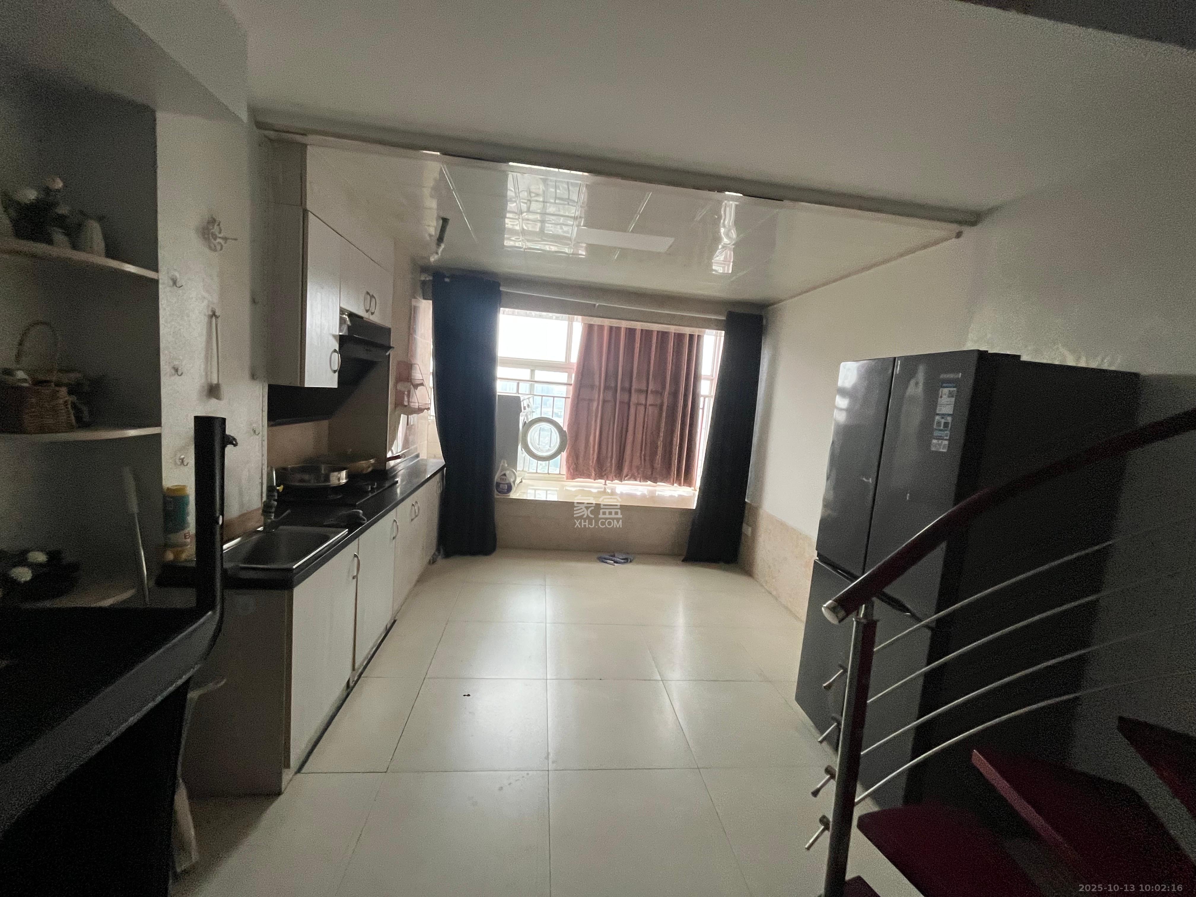 金色loft（鑫秋大厦）  2室1厅1卫    1700.0元/月室内图