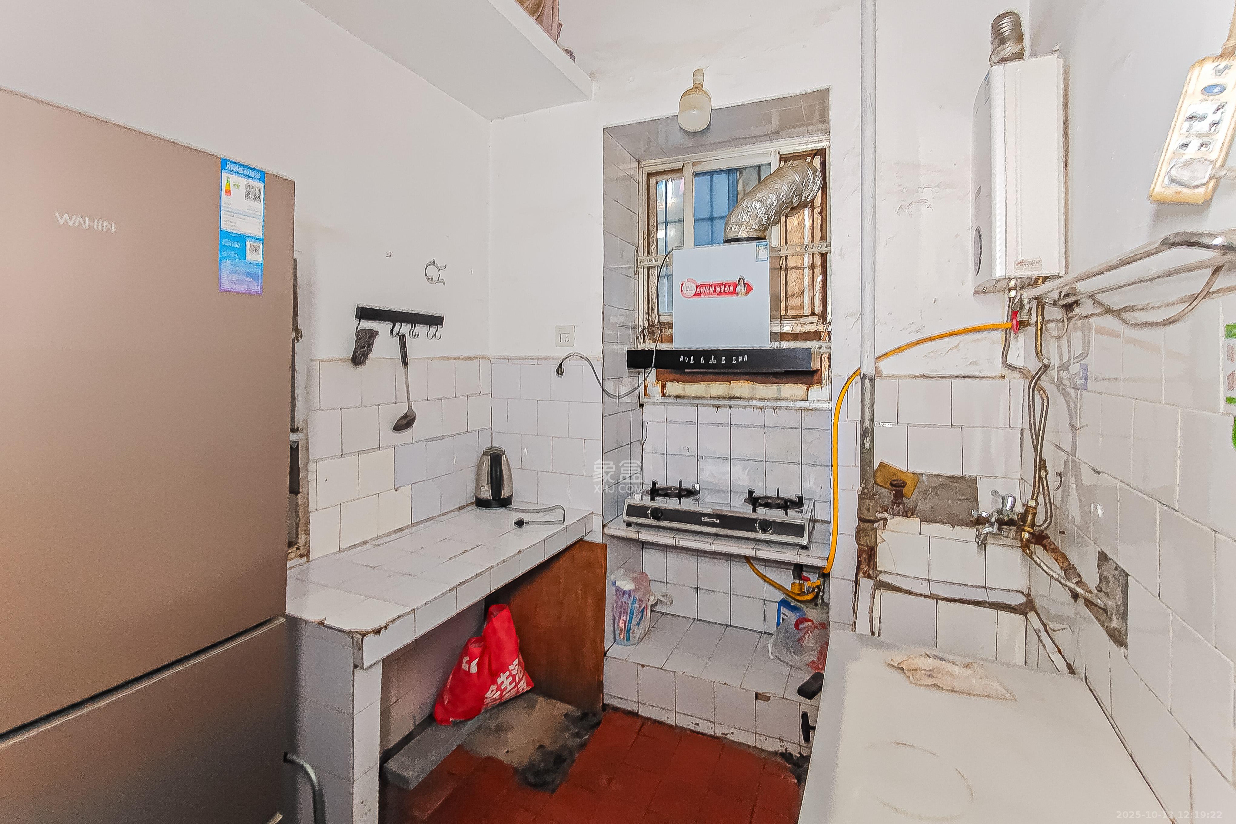 长沙理工大学东院西院  3室2厅1卫    49.8万 长沙理工大学东院西院  3室2厅1卫    49.8万厨房