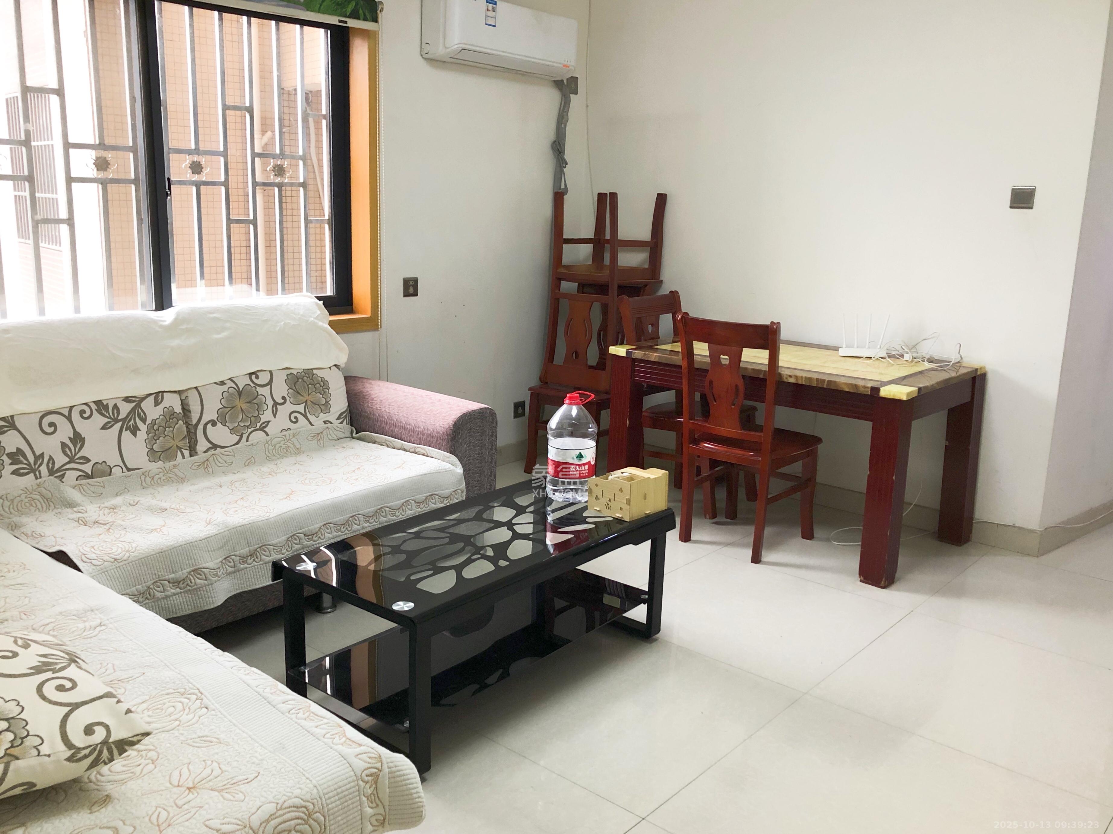 上峰苑（兰亭玥岛）  1室1厅1卫    1700.0元/月室内图