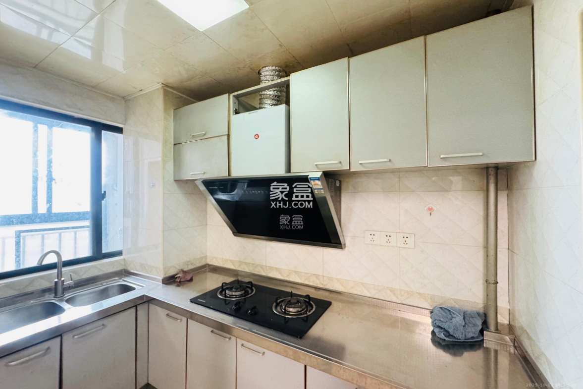 兴威帕克水岸 1室1厅1卫 1400.0元/月 兴威帕克水岸 1室1厅1卫 1400.0元/月室内图