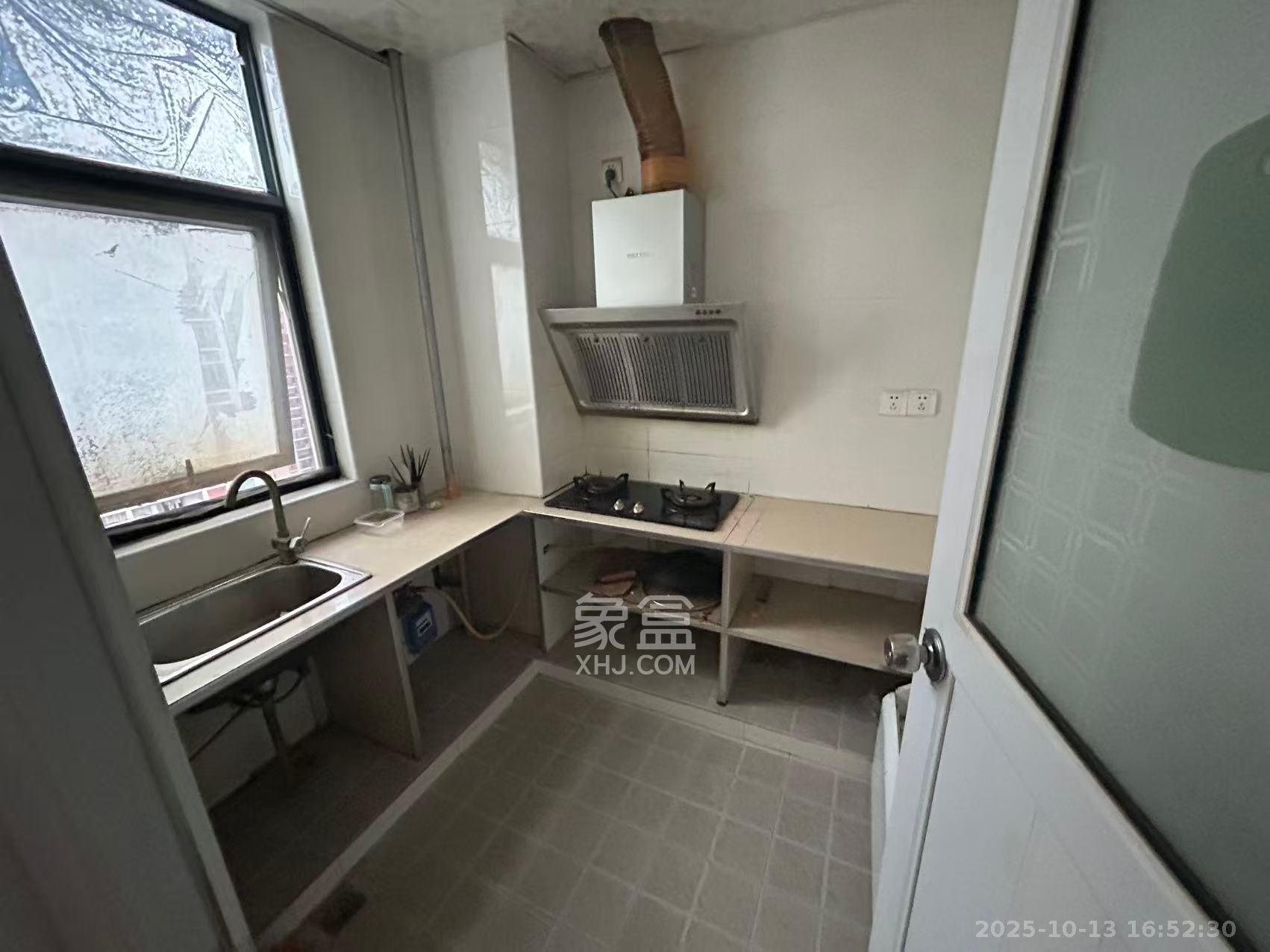 标志浪漫满屋(枫景公寓) 1室1厅1卫 1300.0元/月 标志浪漫满屋(枫景公寓) 1室1厅1卫 1300.0元/月室内图