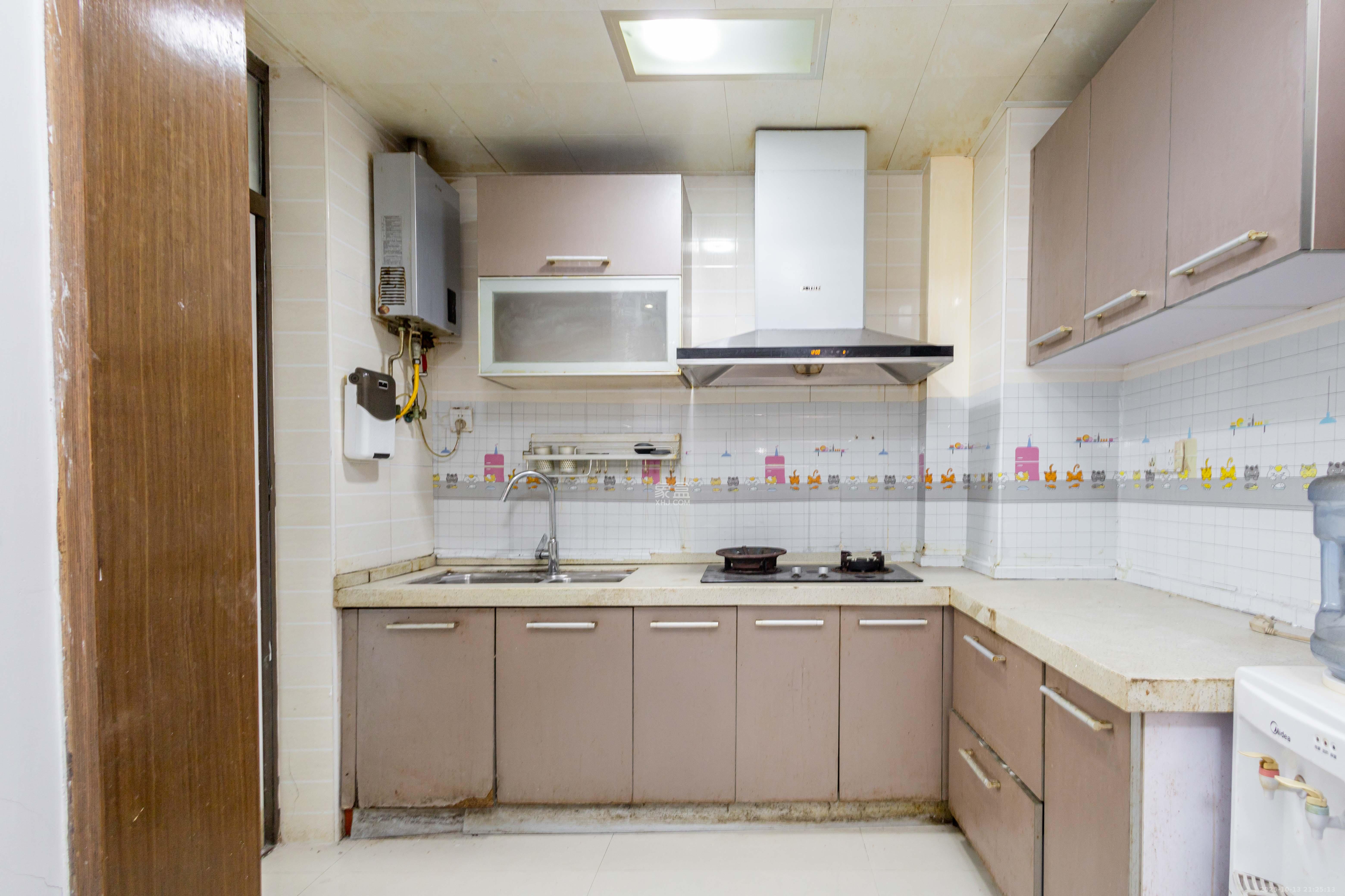 方略潇邦  3室2厅1卫    43.8万厨房