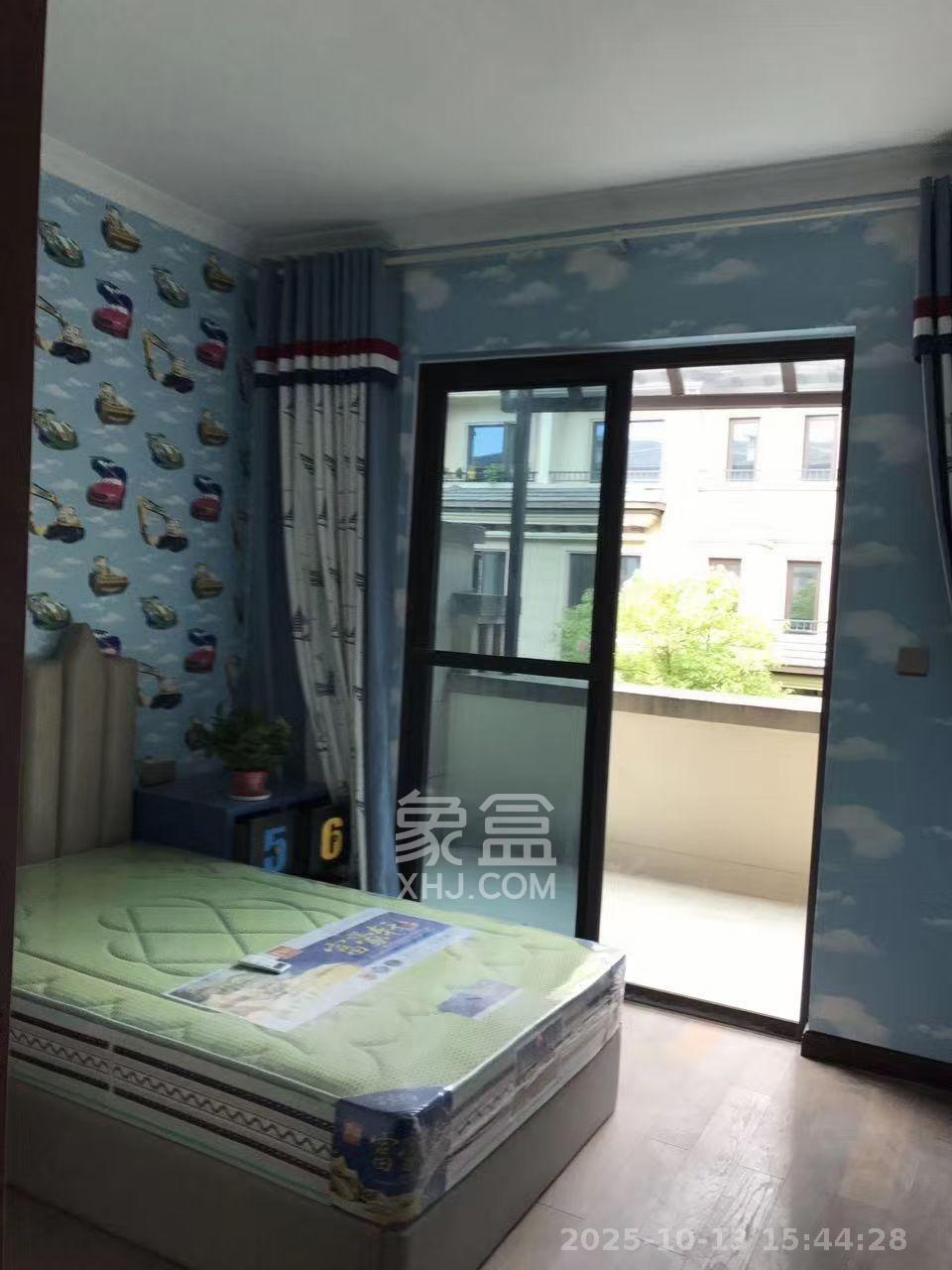 龙湖湘风原著（龙湖湘风星城）  6室3厅3卫    5500.0元/月室内图