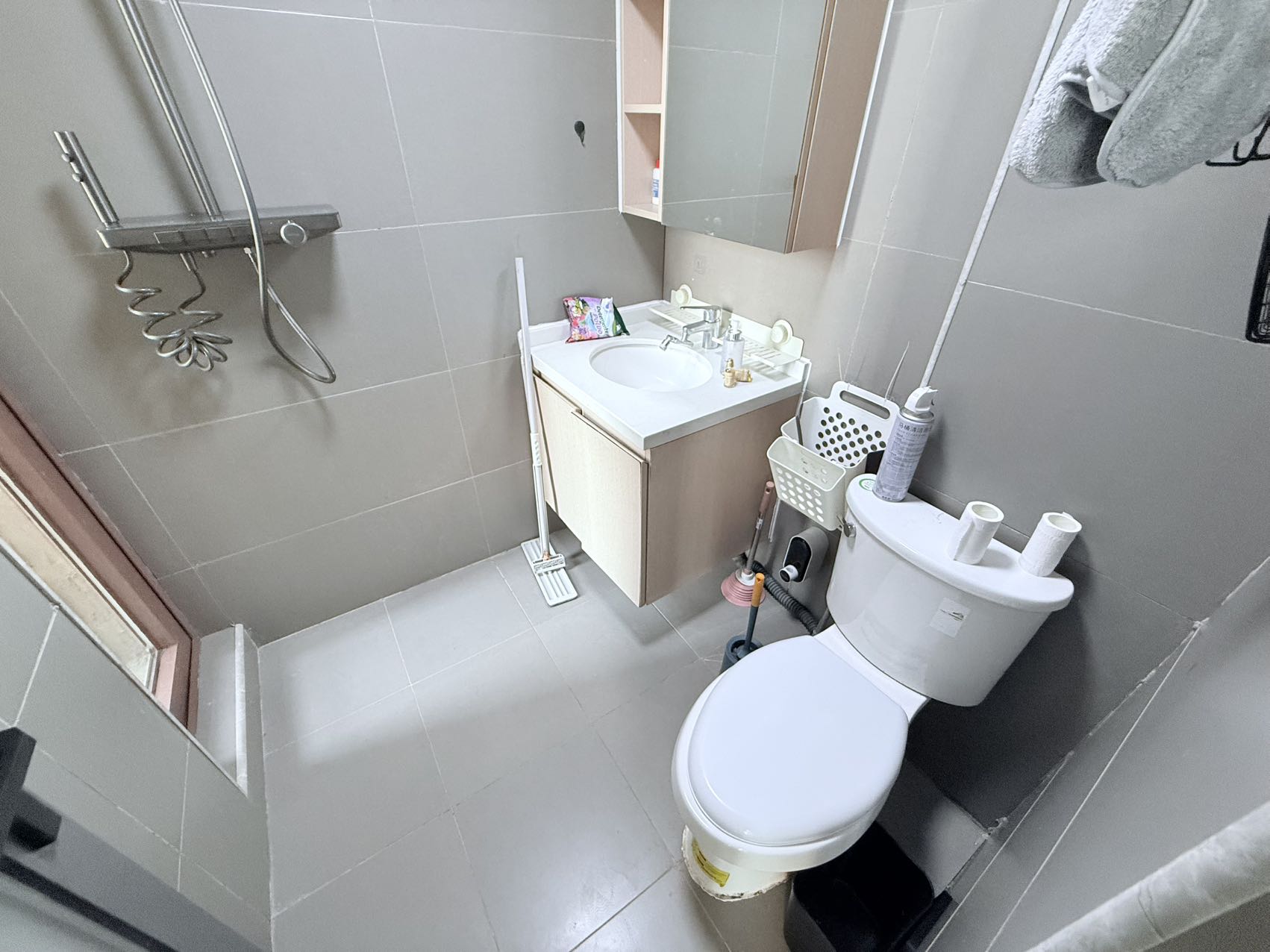 金龙城市广场二期  3室2厅2卫    3800.0元/月室内图