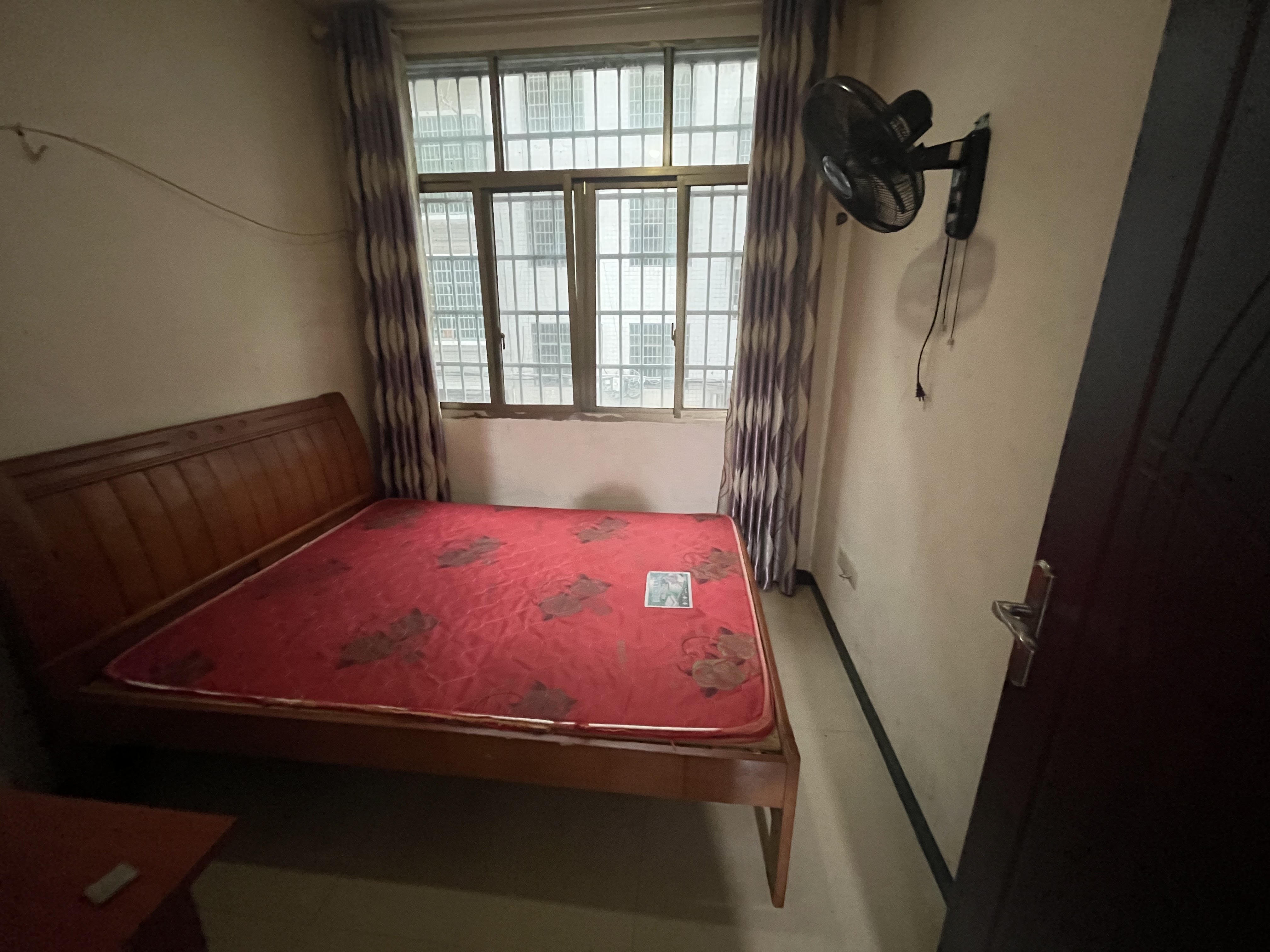 罗家小区西区 2室1厅1卫 800.0元/月 罗家小区西区 2室1厅1卫 800.0元/月室内图