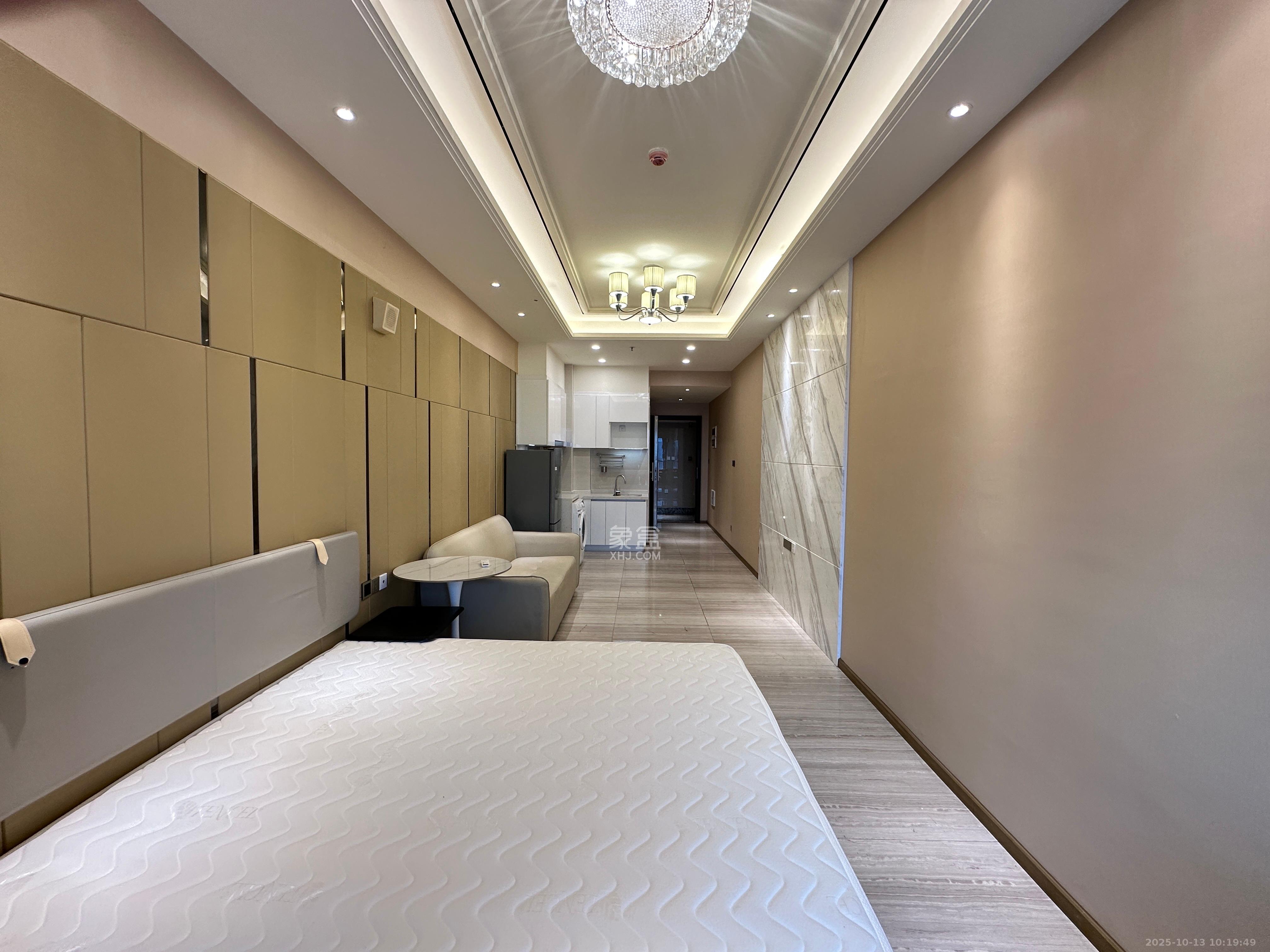 恒大誉府（融誉商业中心）  1室1厅1卫    1700.0元/月室内图