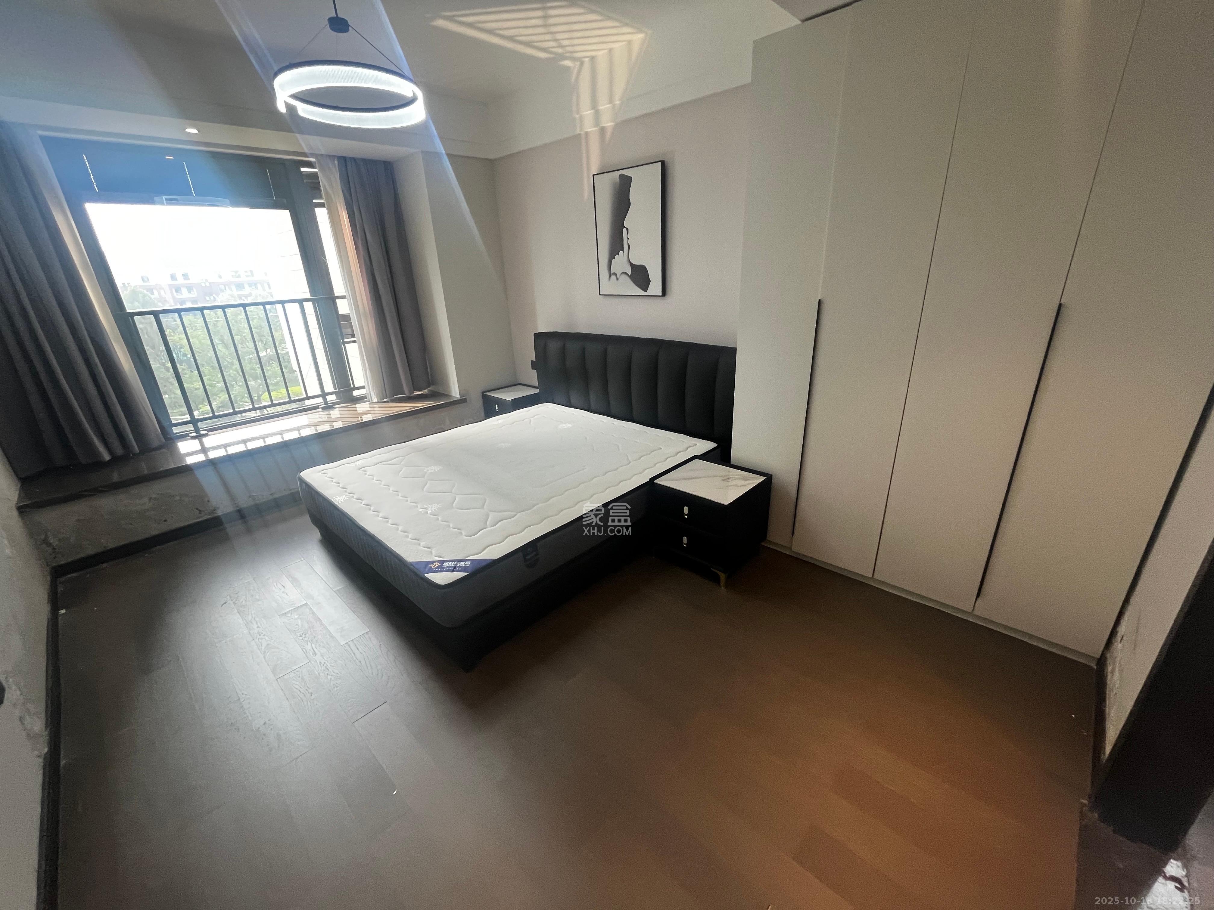 绿地麓云国际 1室0厅0卫 6000.0元/月 绿地麓云国际 1室0厅0卫 6000.0元/月室内图