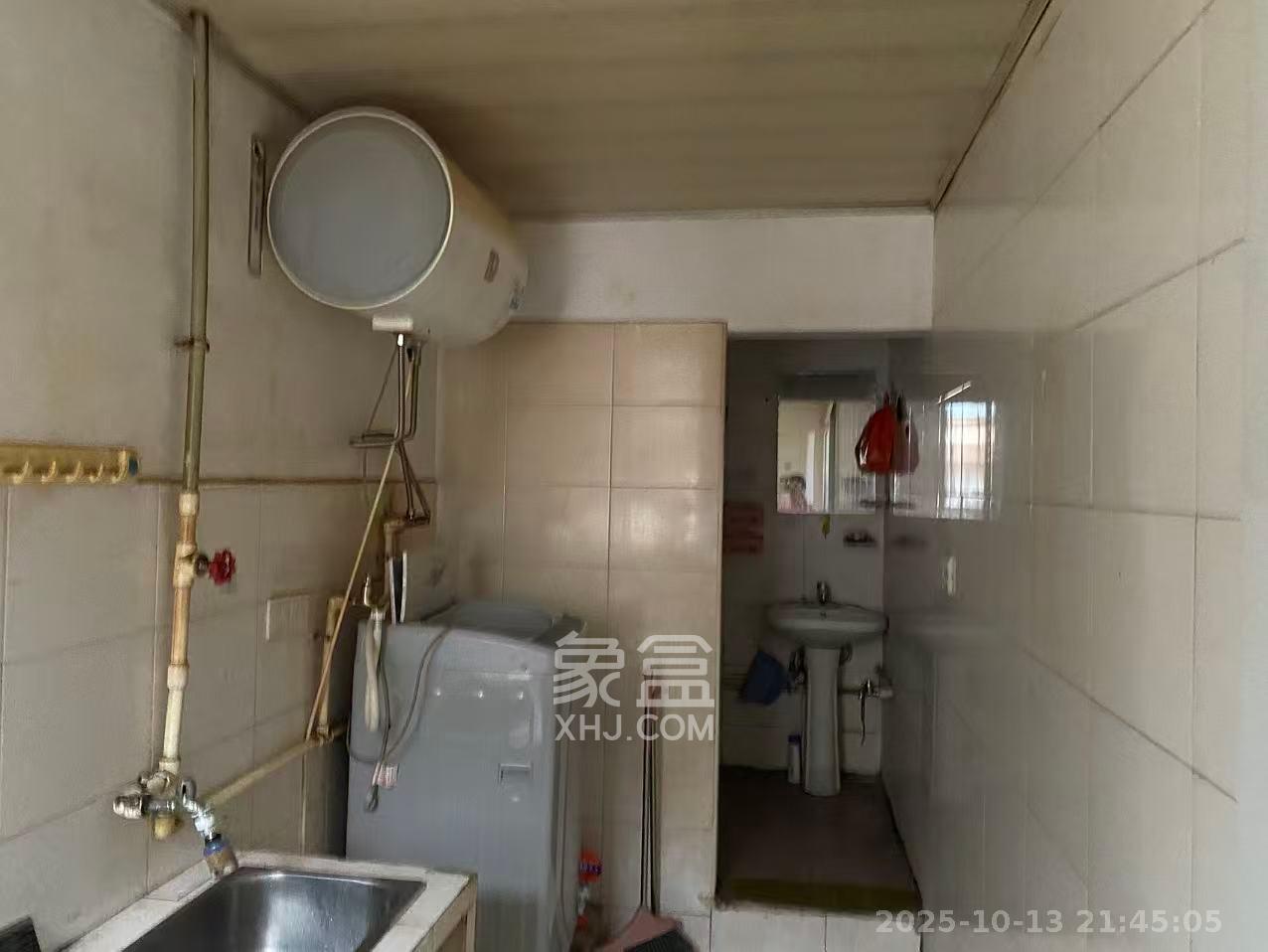 曙光小区  1室1厅1卫    900.0元/月室内图