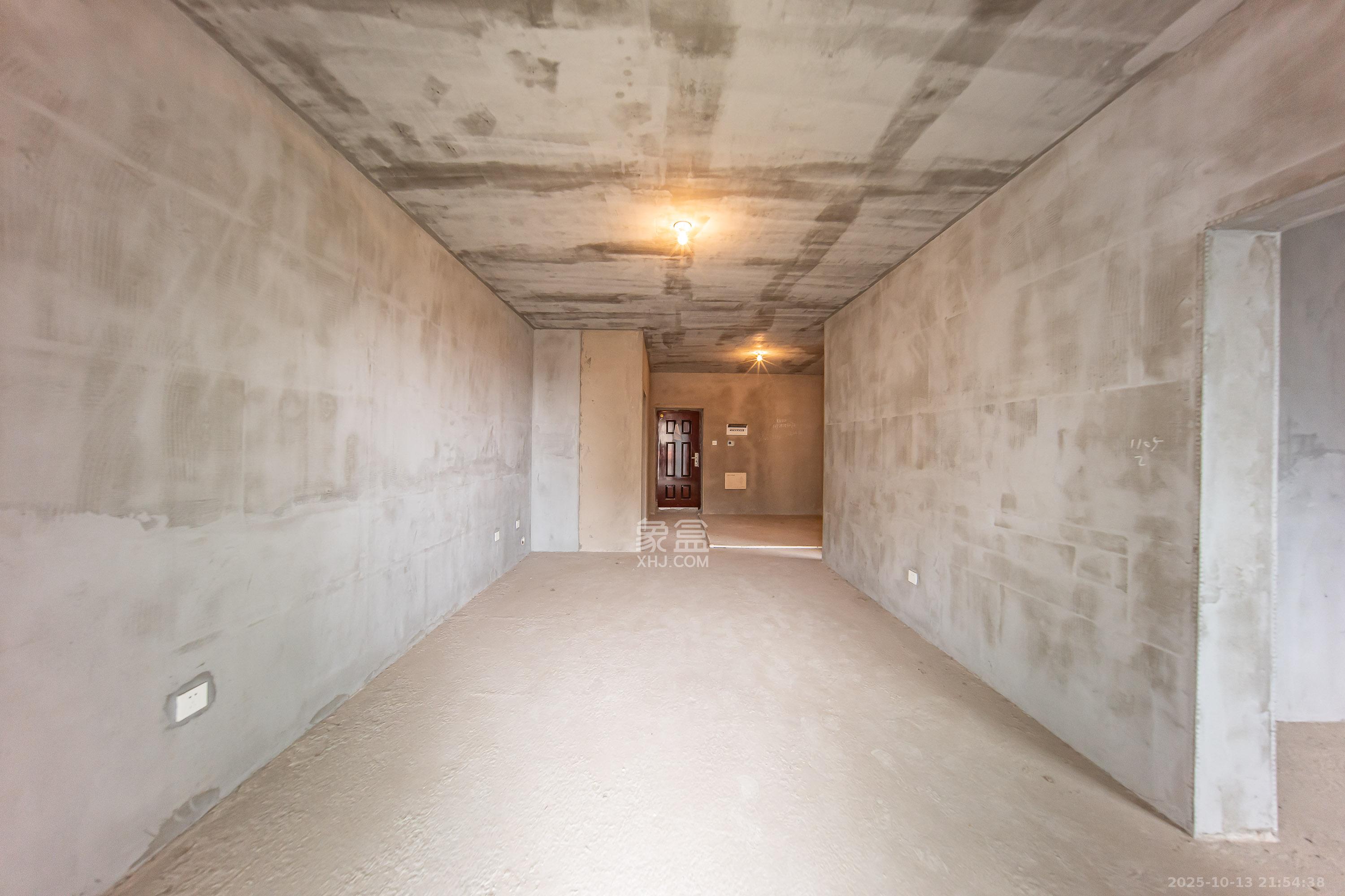 洋湖时代  3室2厅1卫    62.0万