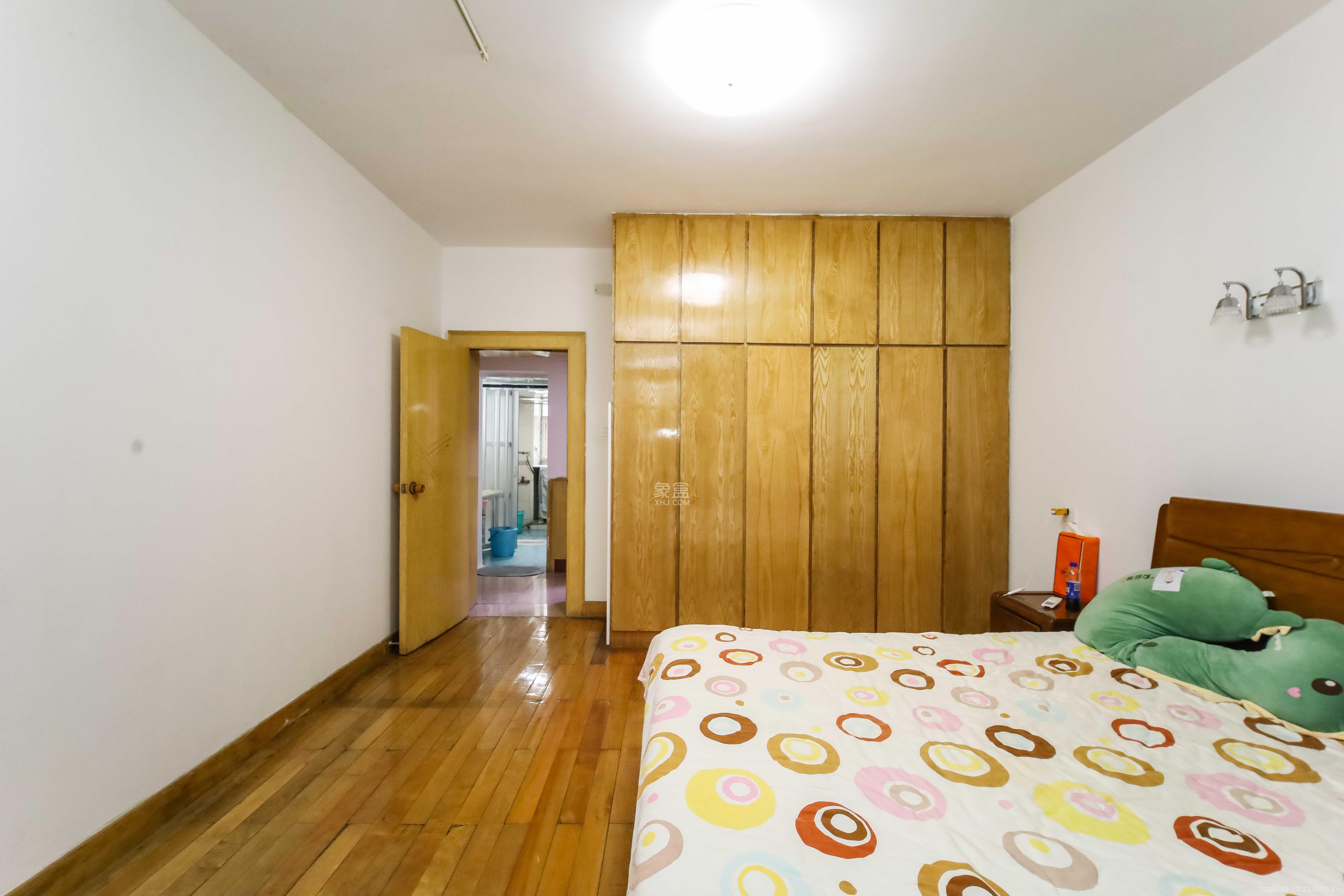 马王堆疗养院单位房 3室2厅1卫 80.0万 马王堆疗养院单位房 3室2厅1卫 80.0万卧室