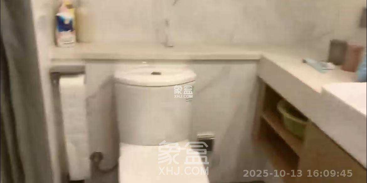 达美寰宇中心 2室1厅1卫 2600.0元/月 达美寰宇中心 2室1厅1卫 2600.0元/月室内图