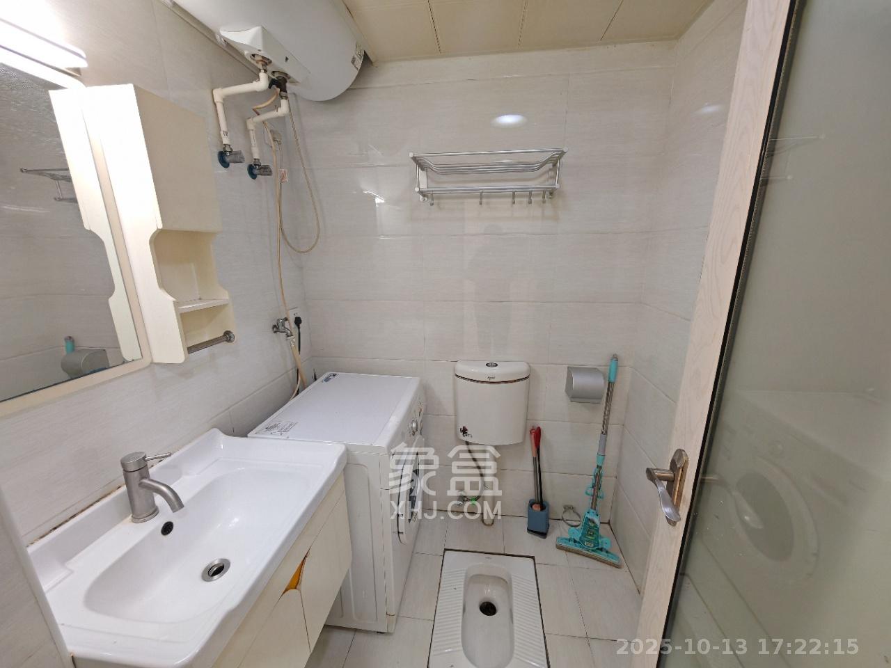 达美D6区  1室1厅1卫    1500.0元/月室内图