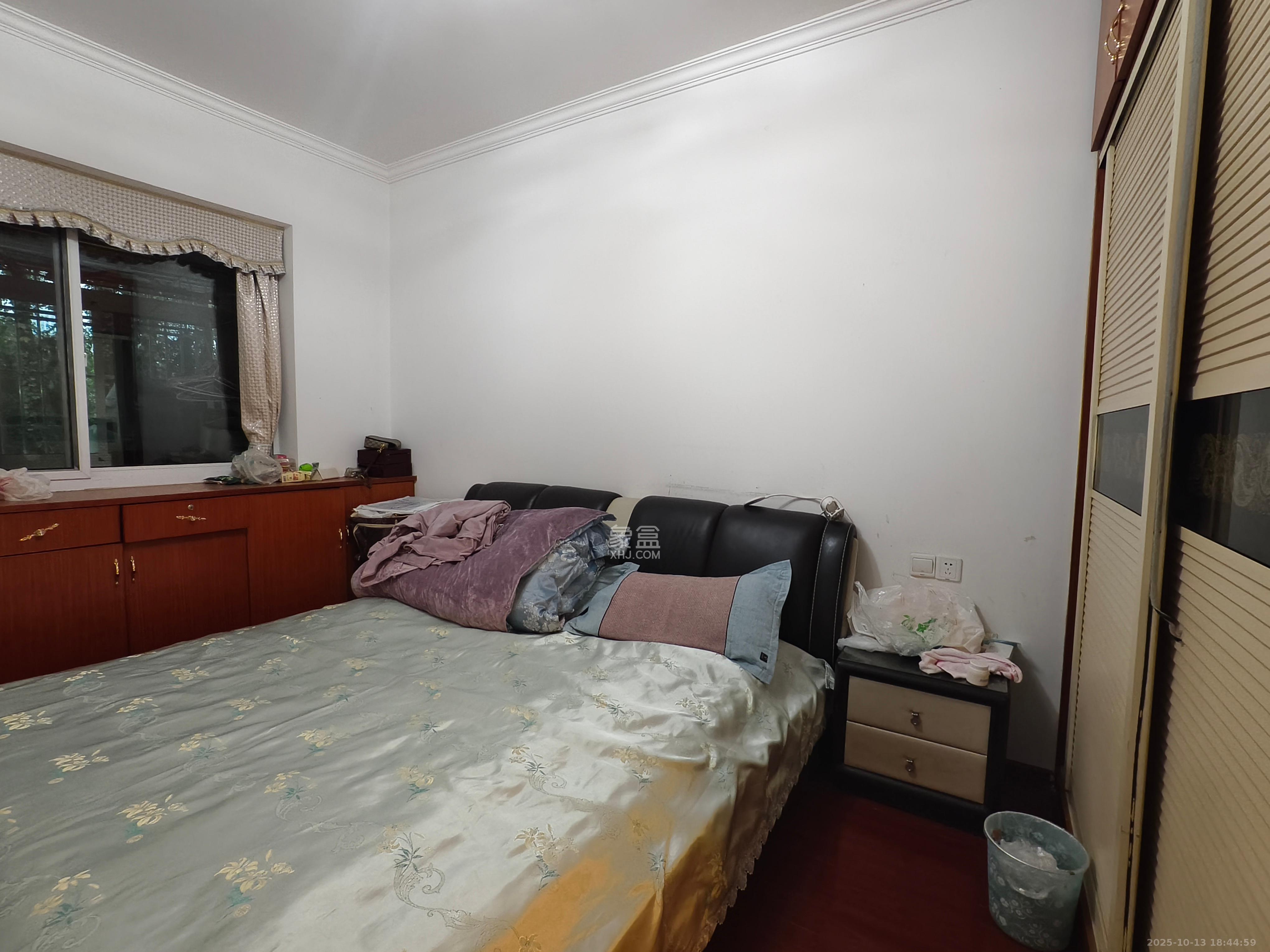 天星家园  4室2厅3卫    2100.0元/月室内图