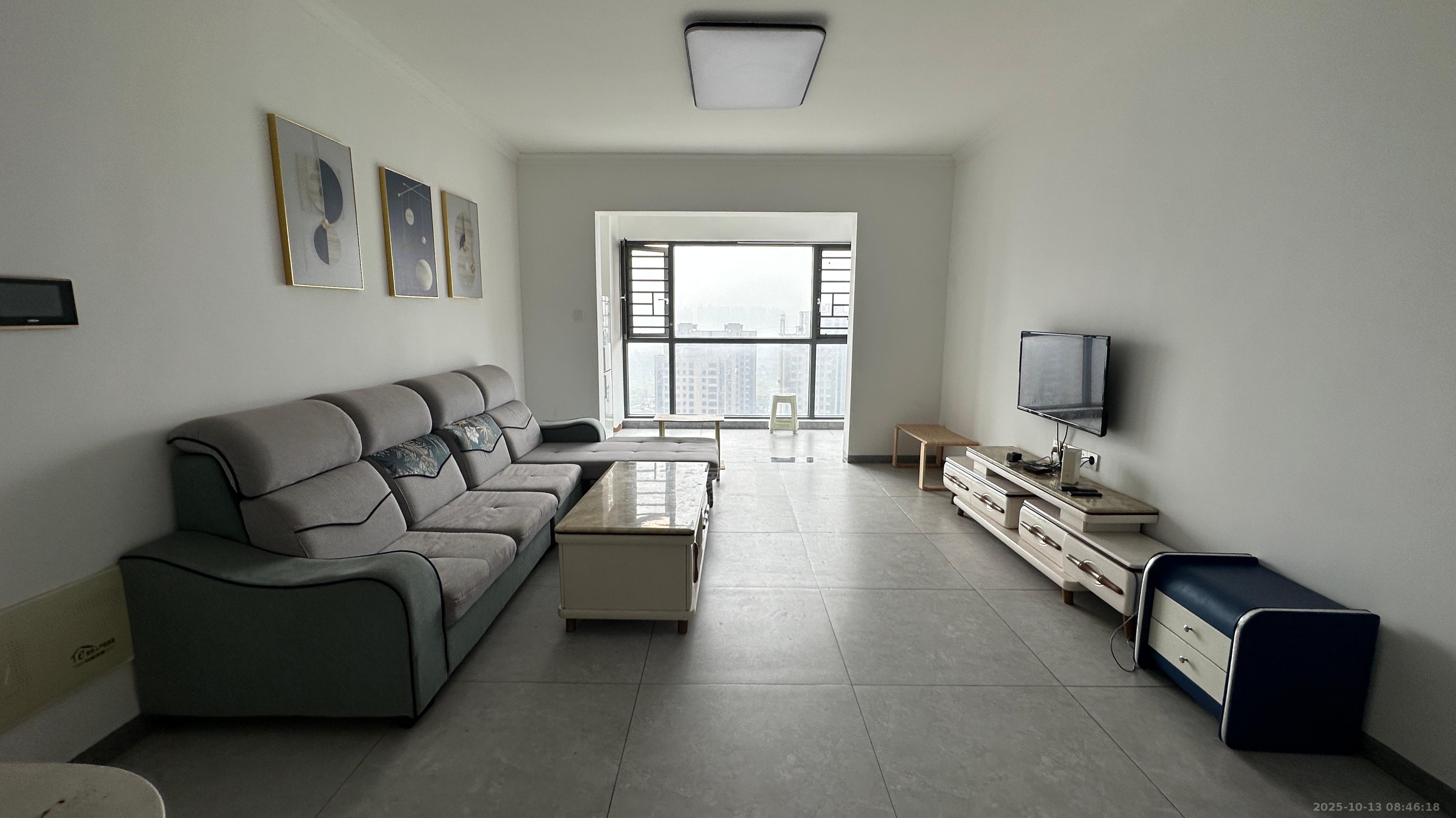 白金汉宫 3室2厅2卫 2000.0元/月 白金汉宫 3室2厅2卫 2000.0元/月室内图