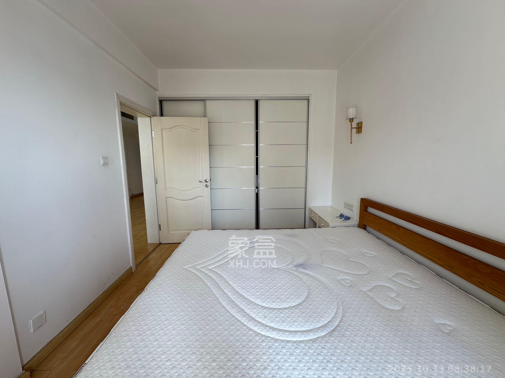 锦湘国际星城三期（锦绣苑）  2室2厅1卫    2400.0元/月室内图