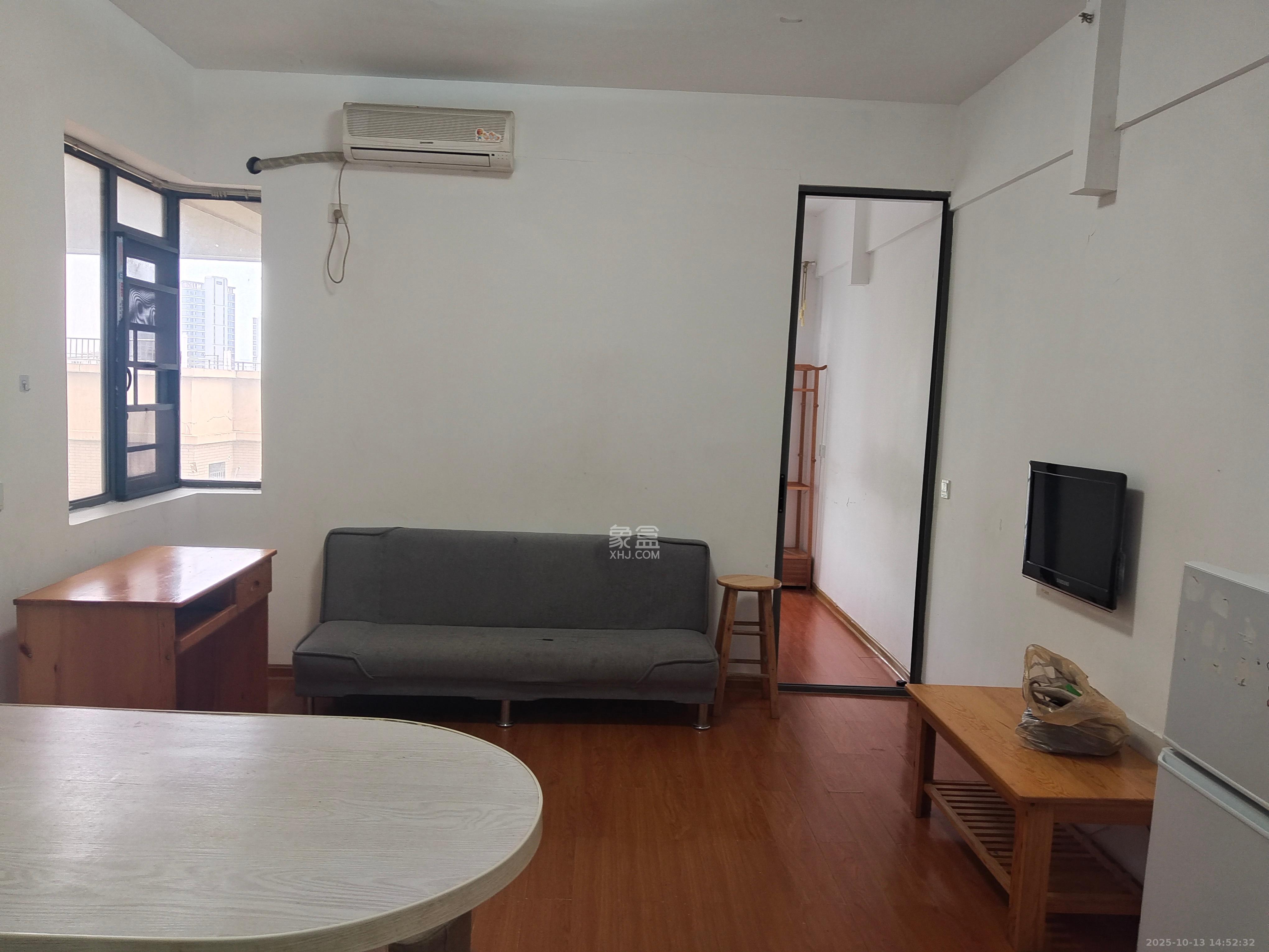 鑫远熙山  1室1厅1卫    1250.0元/月室内图