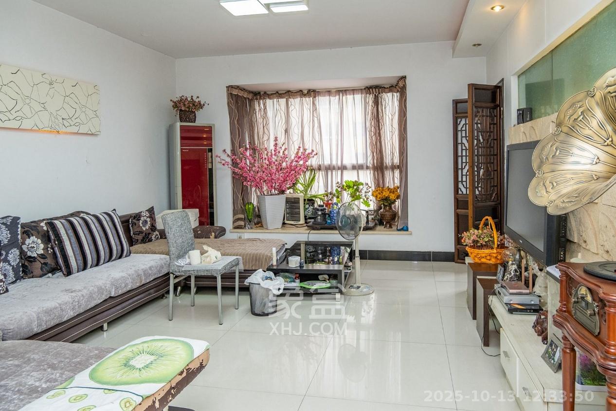 红树湾 4室2厅2卫 2200.0元/月 红树湾 4室2厅2卫 2200.0元/月室内图