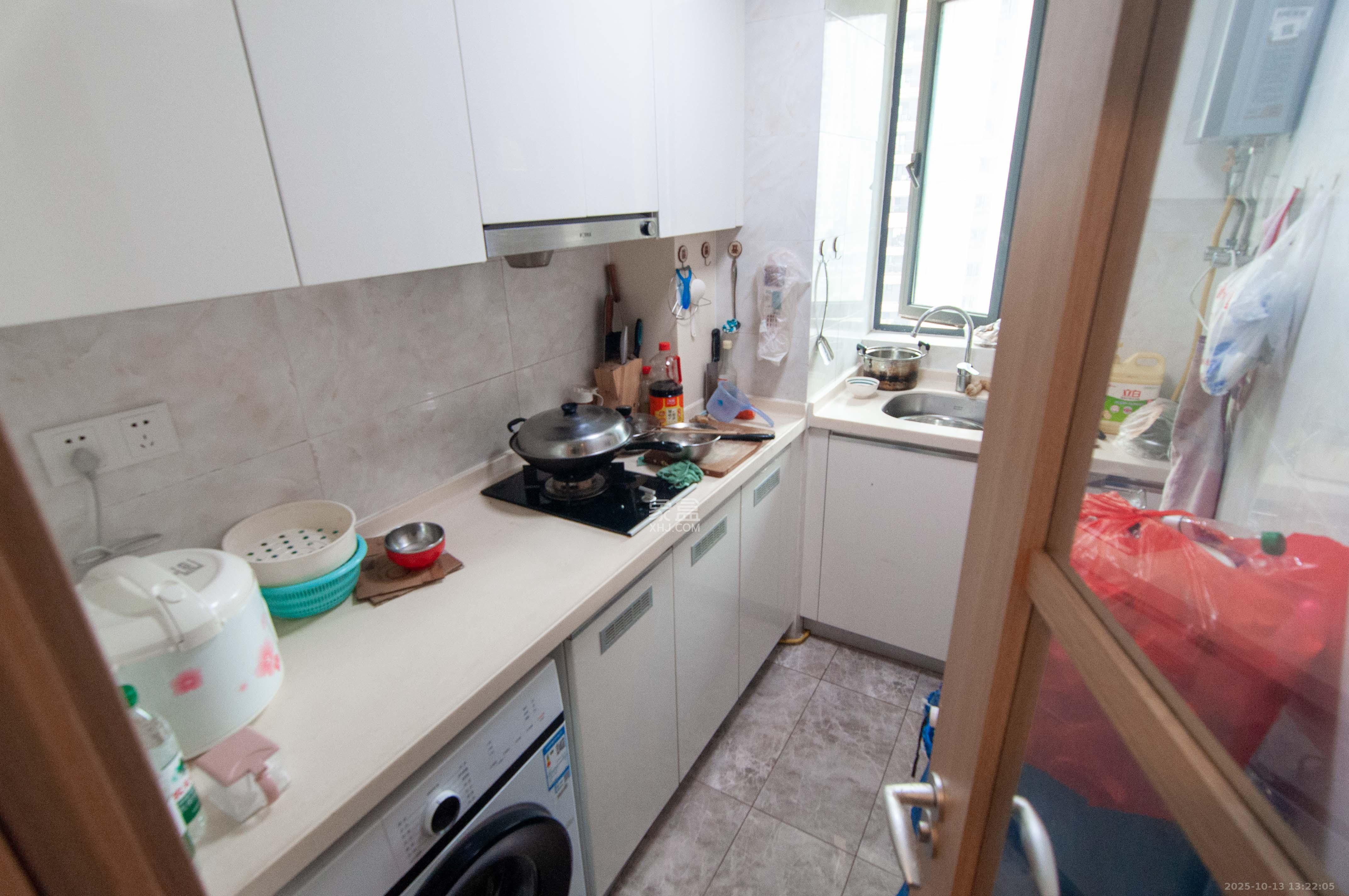 卓越浅水湾 1室0厅0卫 35.8万 卓越浅水湾 1室0厅0卫 35.8万厨房