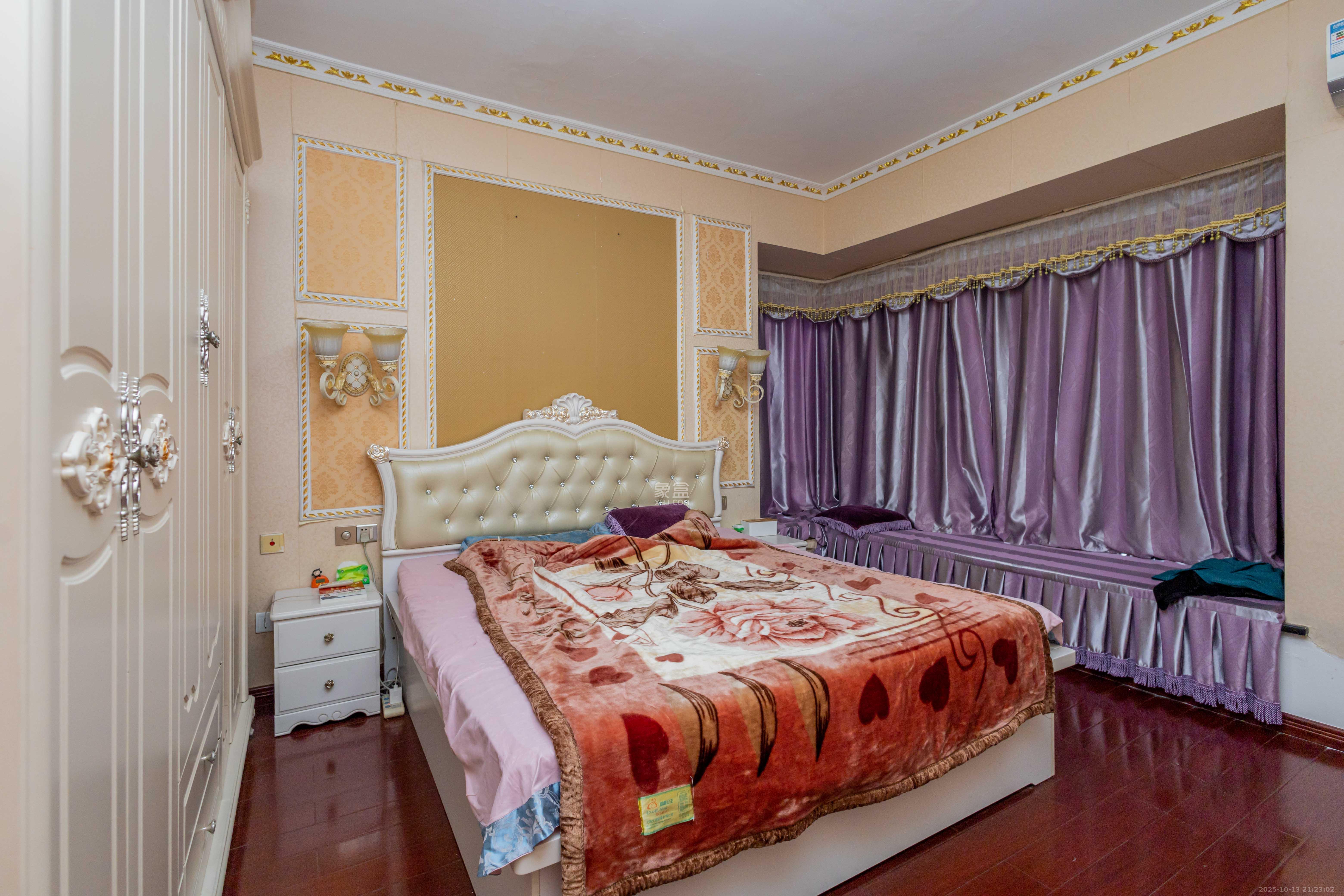 辉煌国际城一期 4室2厅2卫 149.0万 辉煌国际城一期 4室2厅2卫 149.0万卧室