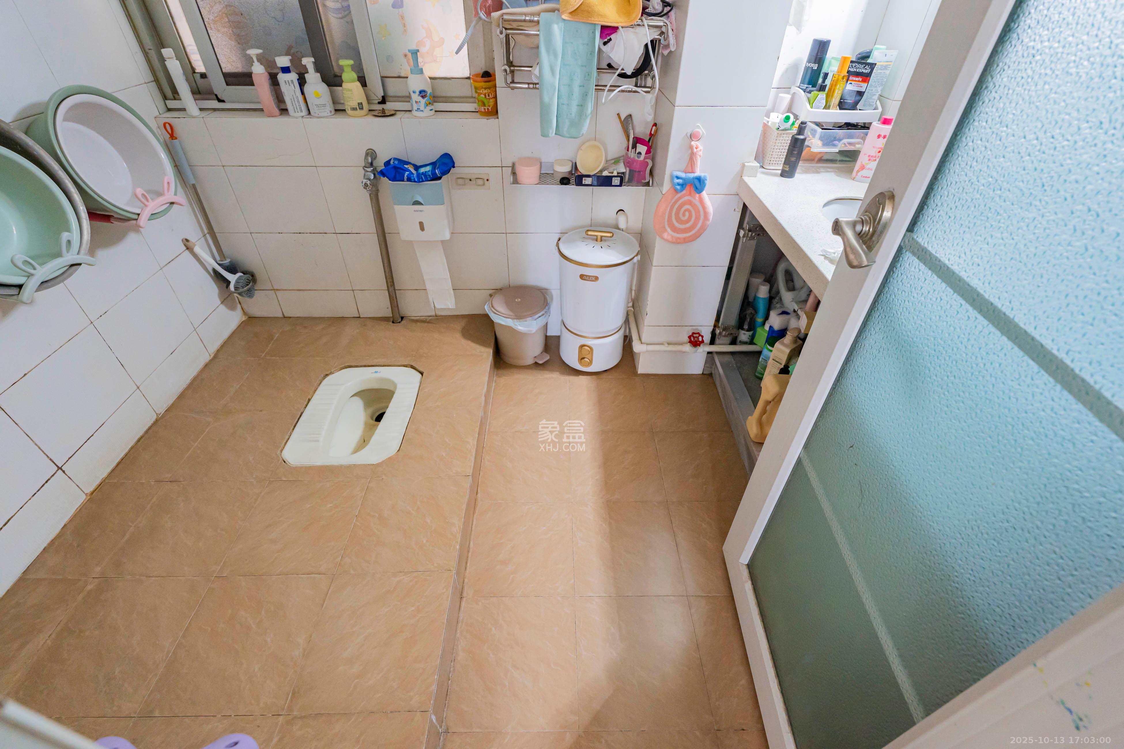 海东青大厦  4室2厅1卫    160.0万 海东青大厦  4室2厅1卫    160.0万卫生间