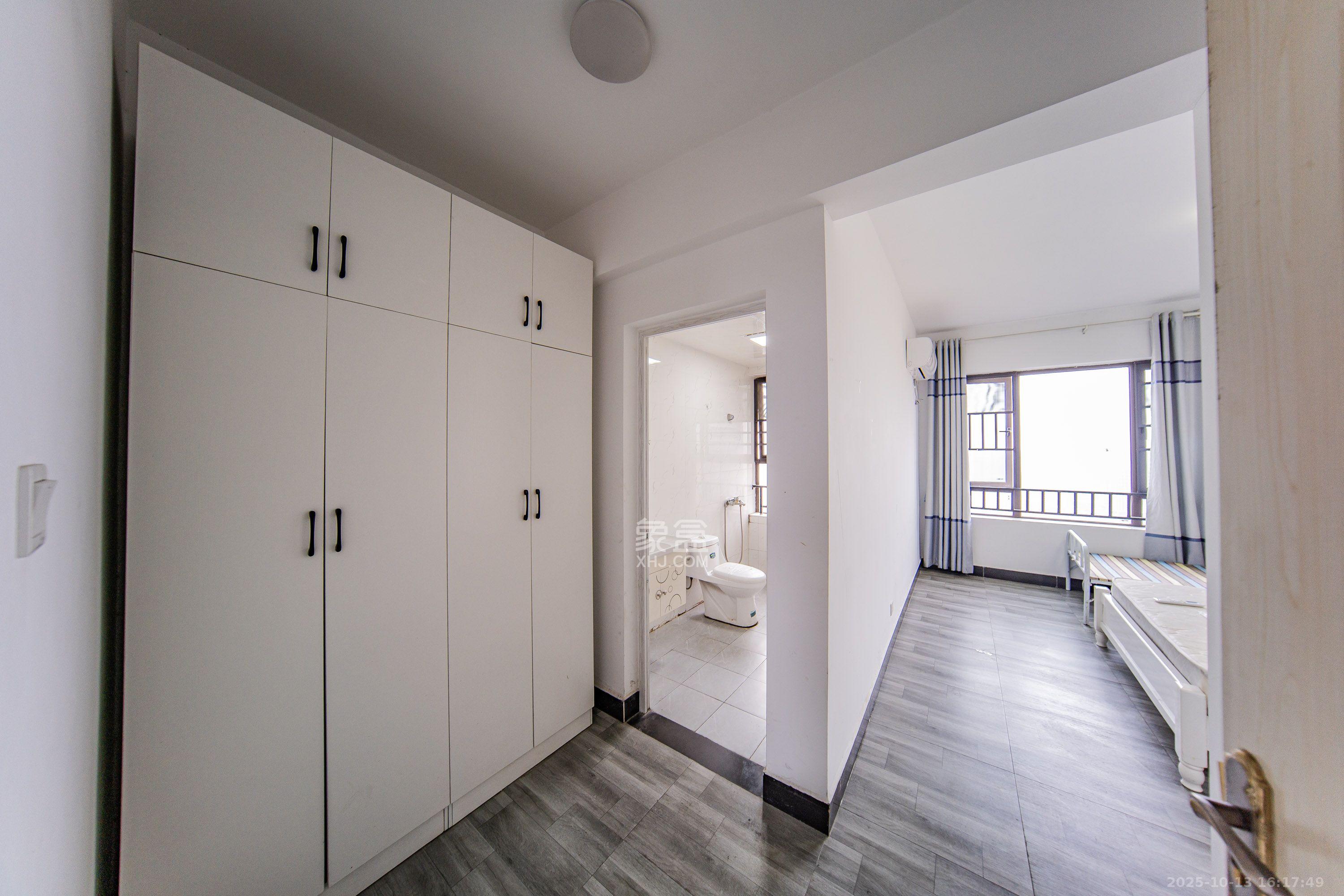 洋湖18克拉（旷远洋湖18克拉）  4室2厅2卫    3000.0元/月室内图