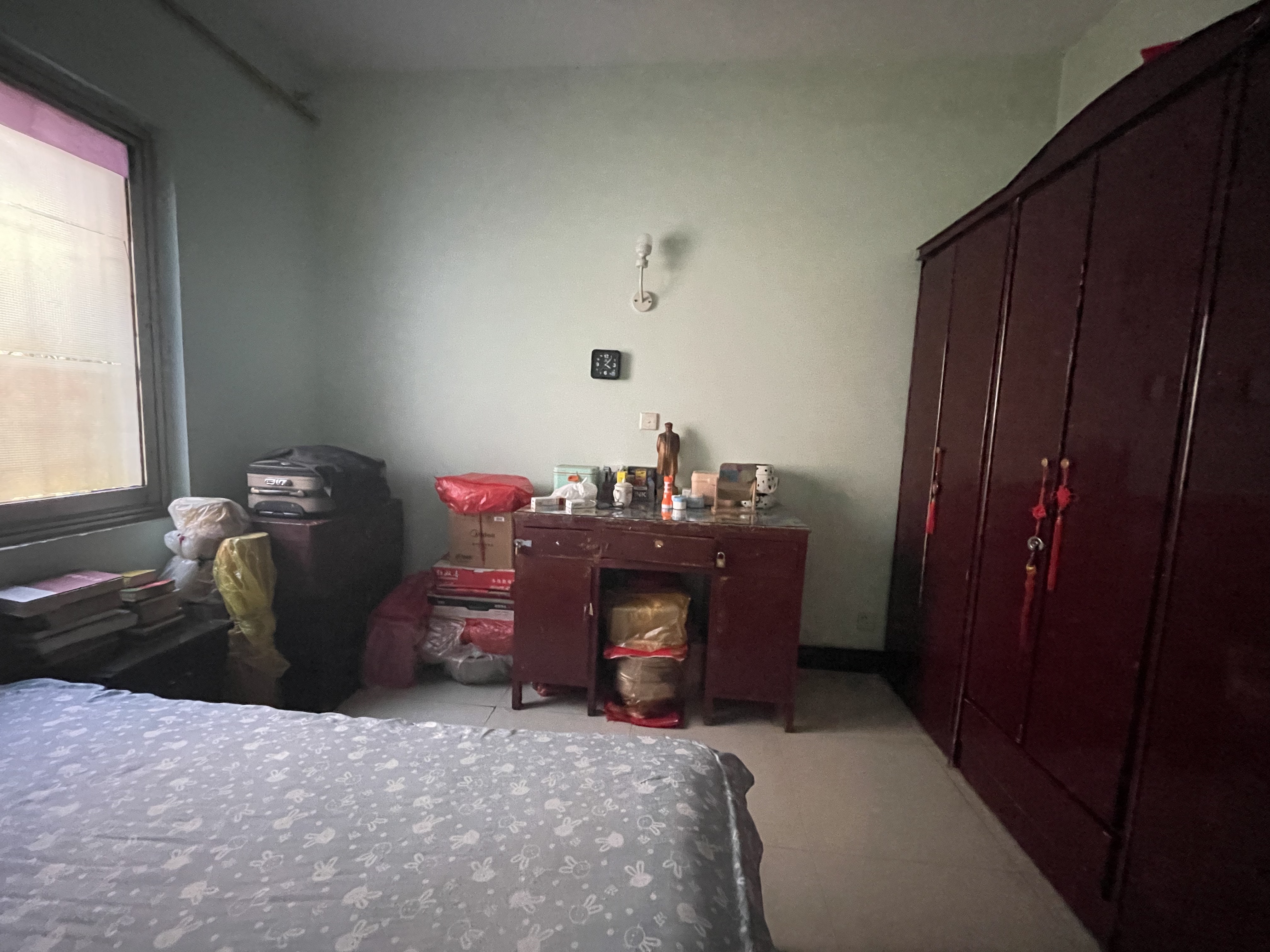 李家冲一村(杉木塘火电小区) 2室2厅1卫 30.0万 李家冲一村(杉木塘火电小区) 2室2厅1卫 30.0万室内图