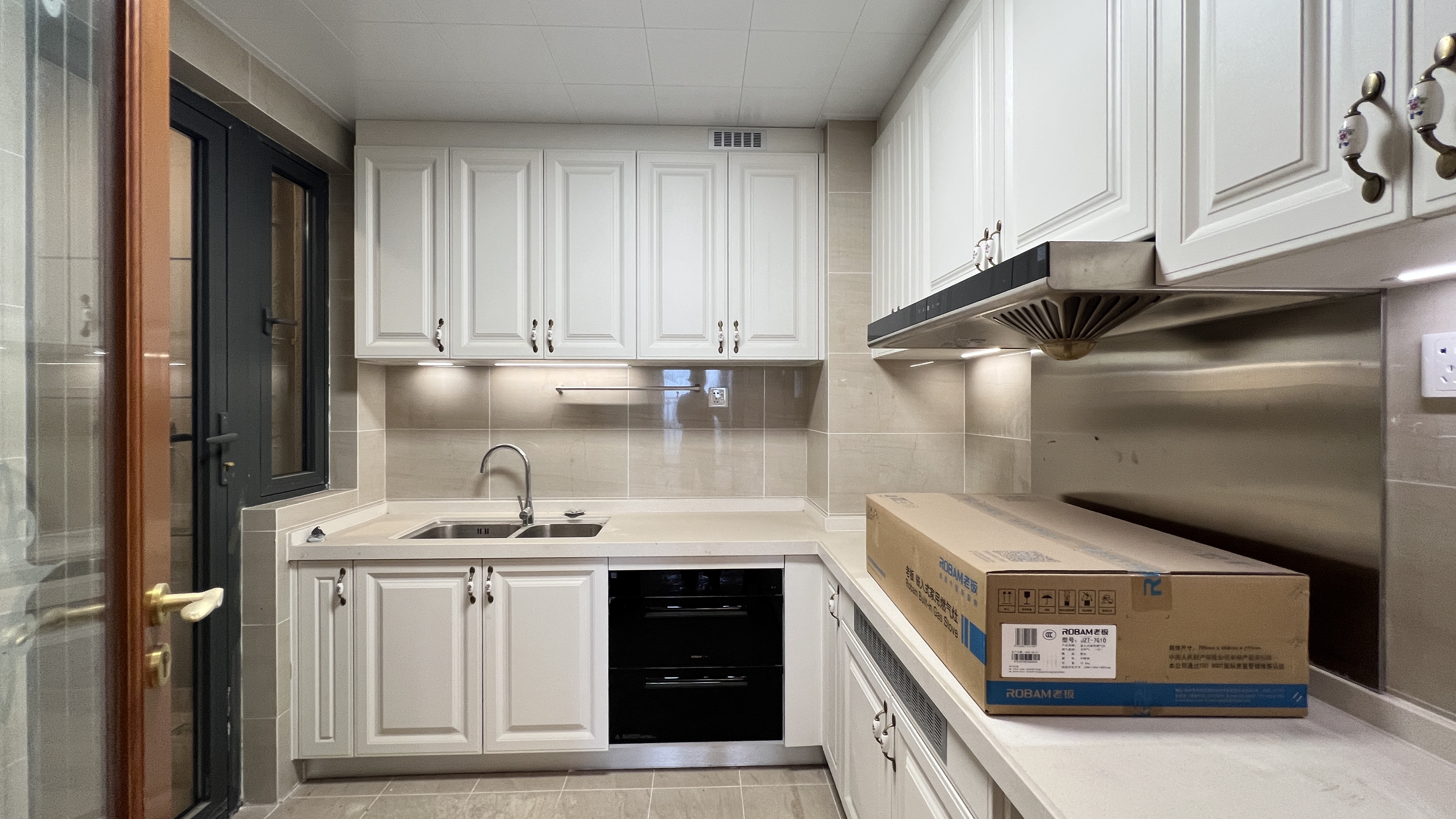 恒大华府 3室2厅2卫 82.8万 恒大华府 3室2厅2卫 82.8万室内图