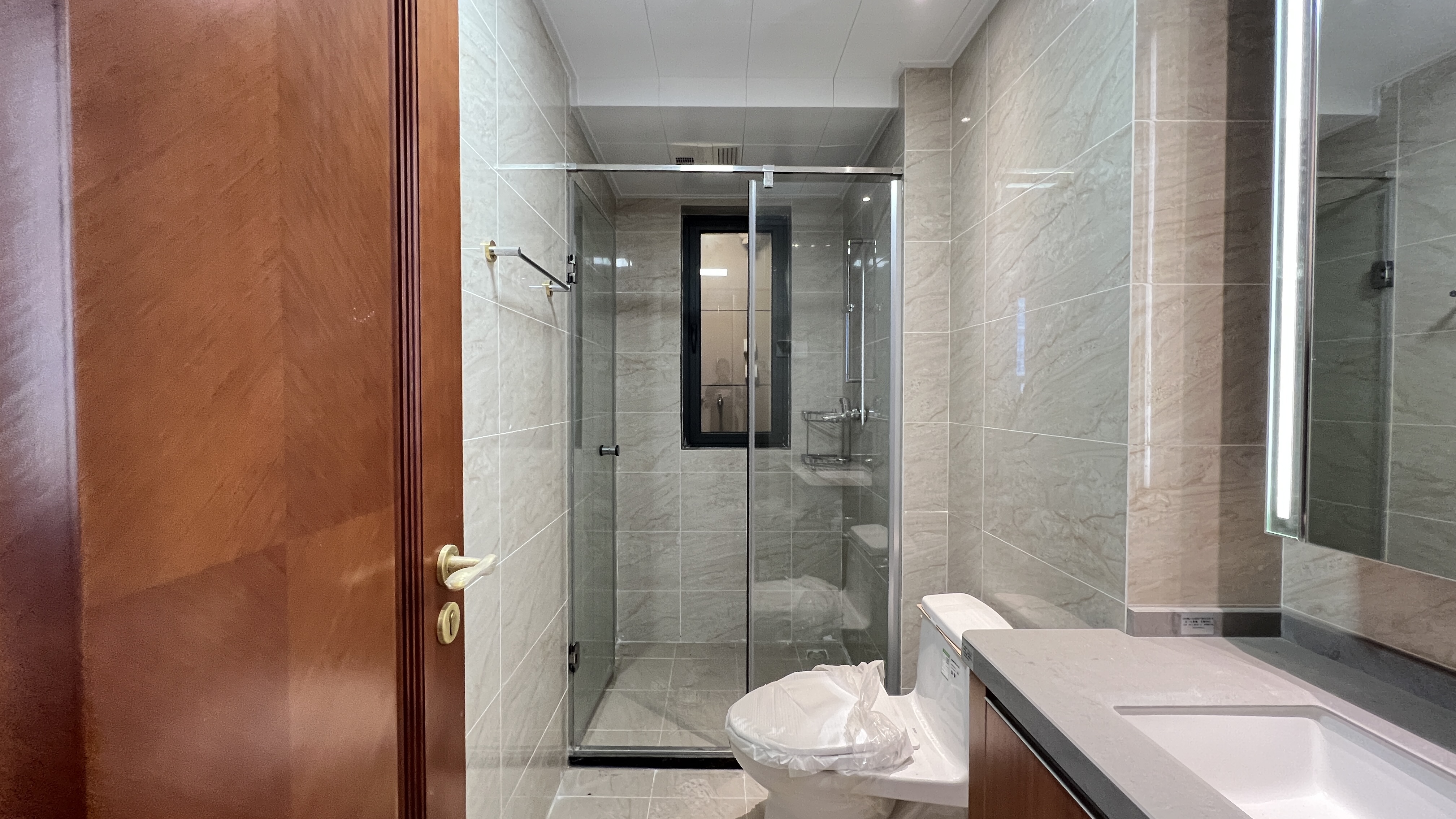 恒大华府 3室2厅2卫 82.8万 恒大华府 3室2厅2卫 82.8万室内图