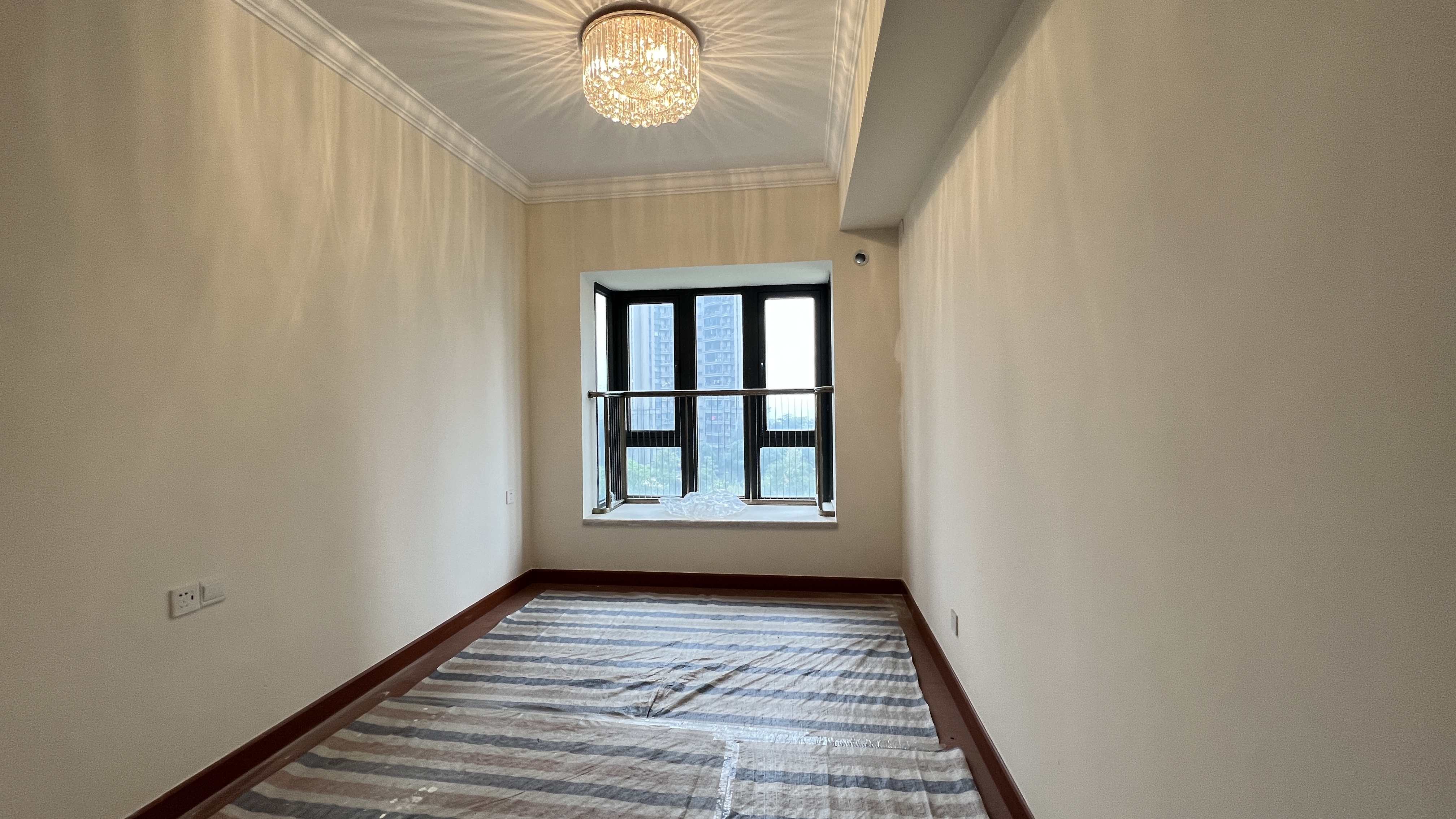 恒大华府 3室2厅2卫 82.8万 恒大华府 3室2厅2卫 82.8万室内图